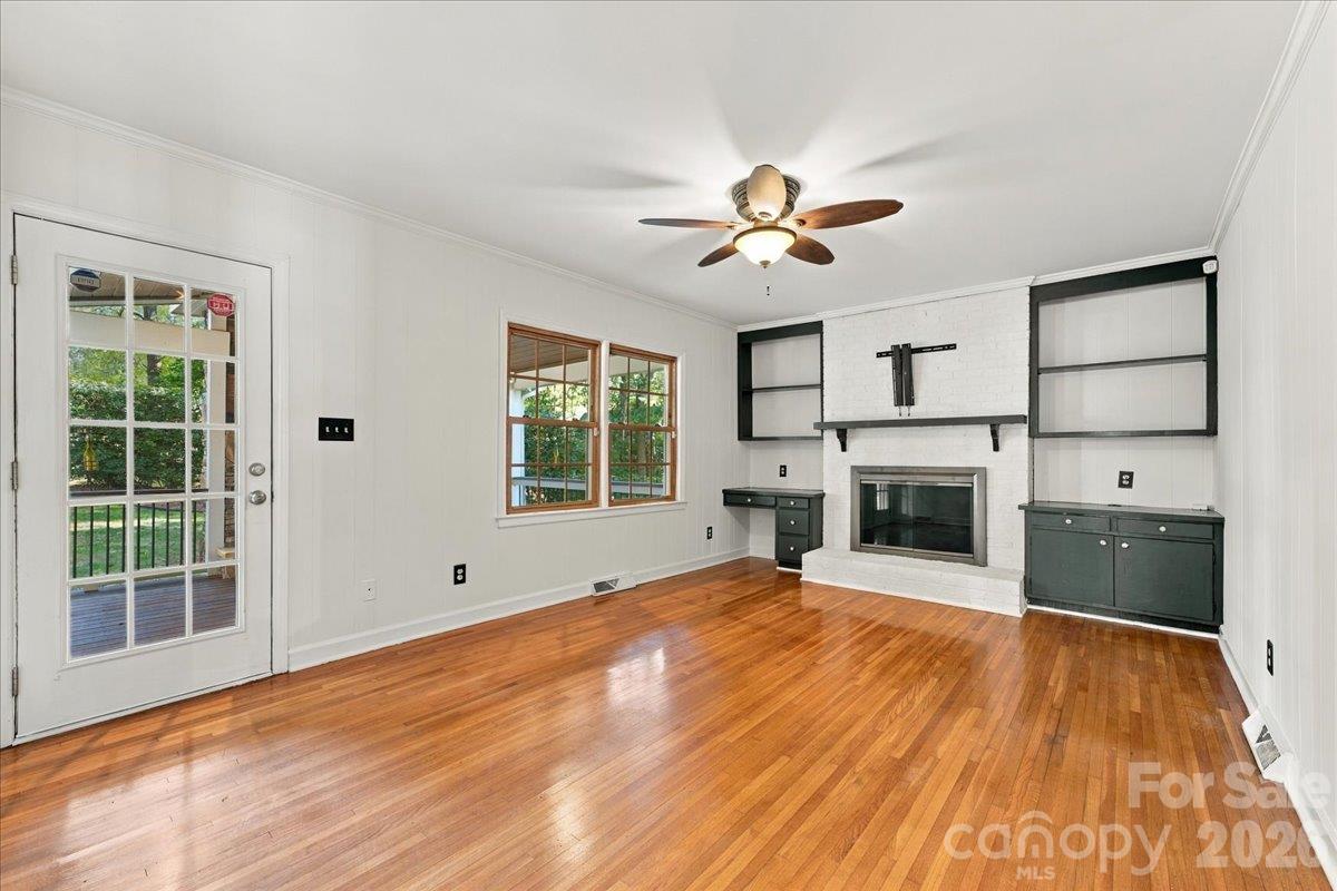 Single Family Residence at 1312 Redcoat Drive, Charlotte, photo 41 of 45