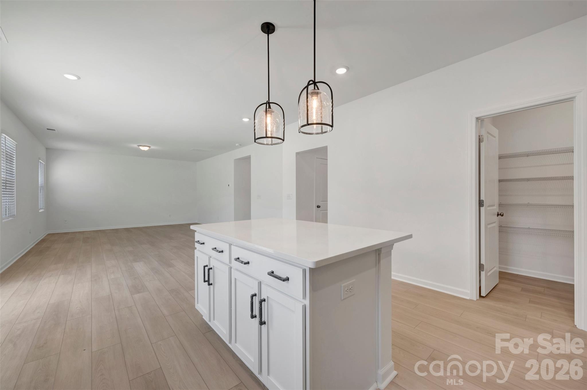 Kitchen - 636 Willoughby Park Drive, Monroe
