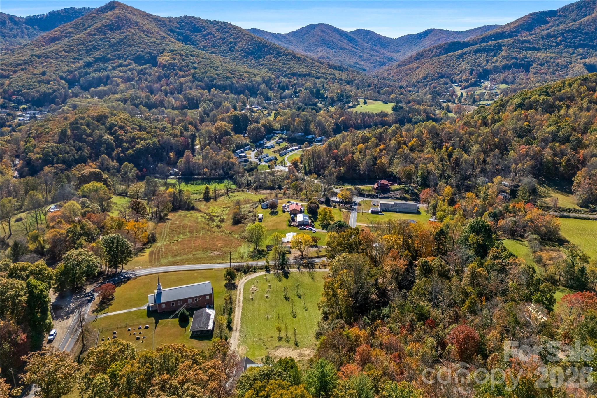 Spectacular mountain and valley views in every direction. - 205 Blue Moon Lane, Candler