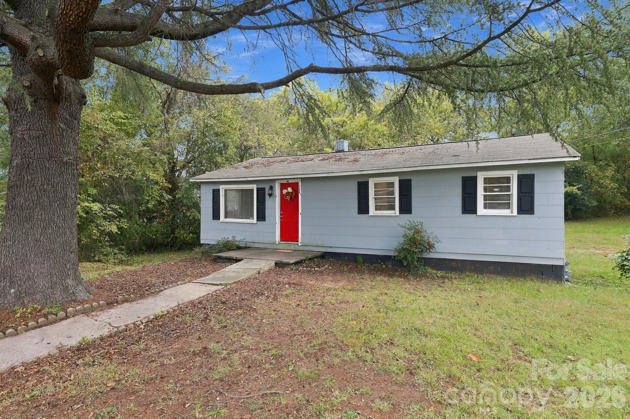 Single Family Residence at 726 Grace Street, Salisbury, photo 4 of 59