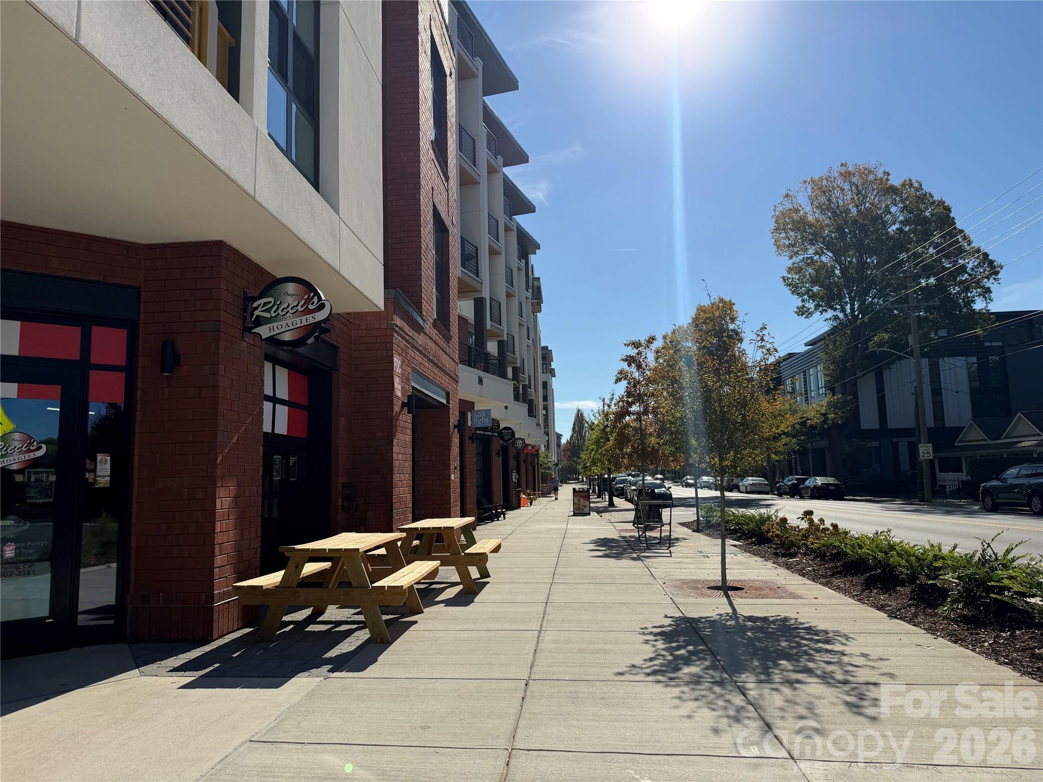 A short walk up East 36th Street brings you to a variety of shops and restaurants, just one block from the popular North Davidson Street (NoDa) district! - 700 E 37th Street, Charlotte