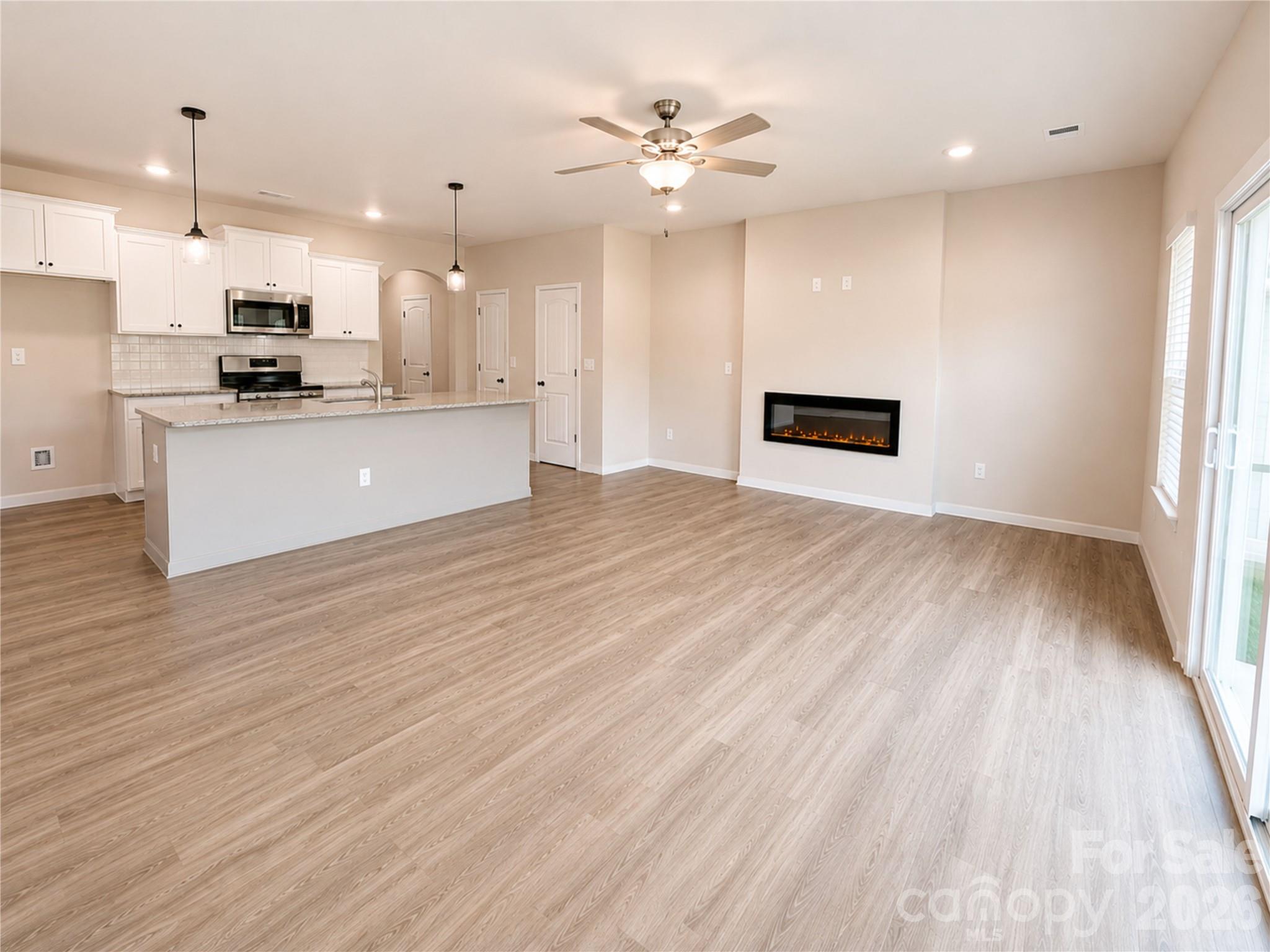 Representation Photos - 1345 Santee Street, Charlotte