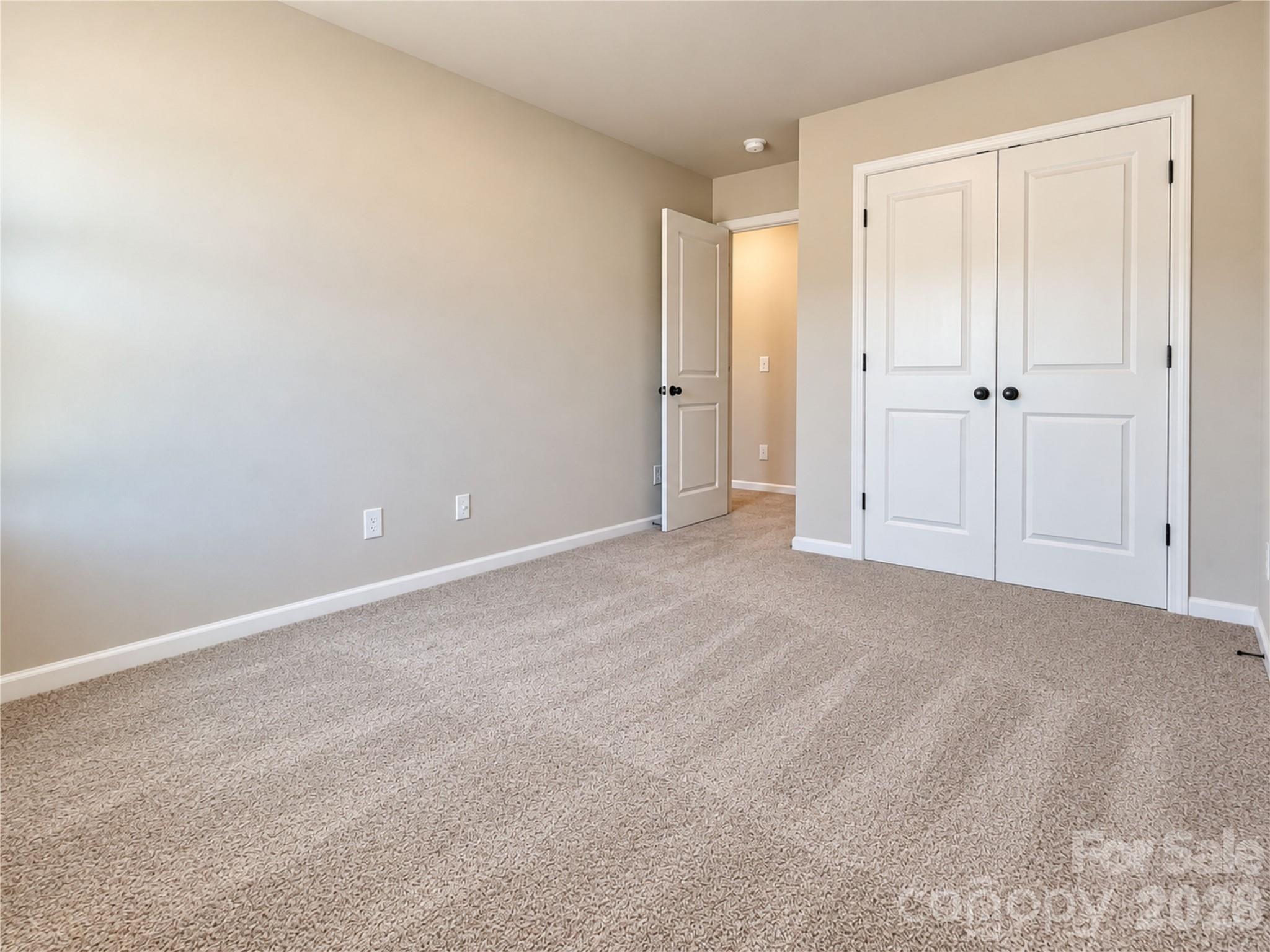 Representation Photos - 1345 Santee Street, Charlotte