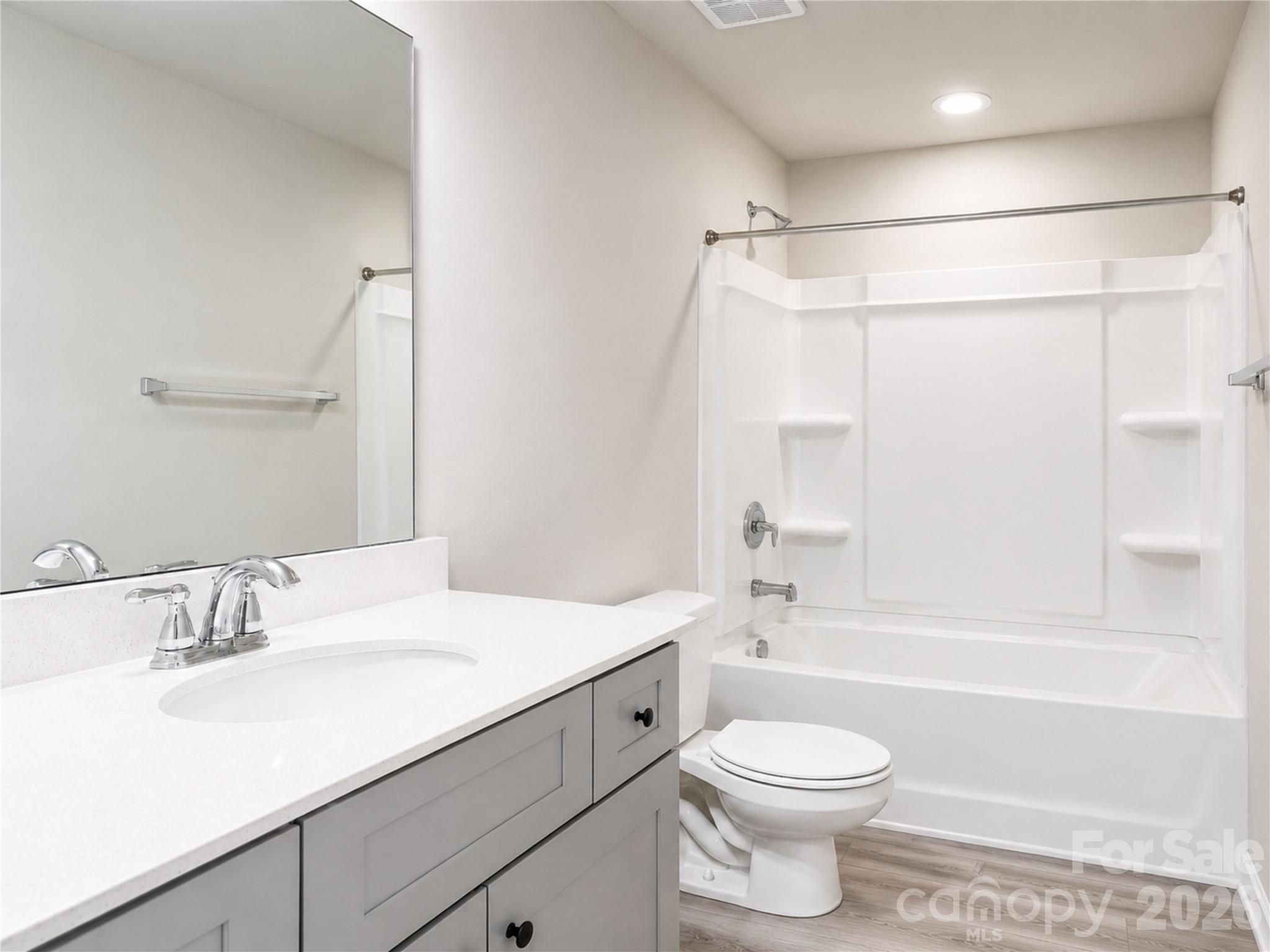 Representation Photos - 1345 Santee Street, Charlotte