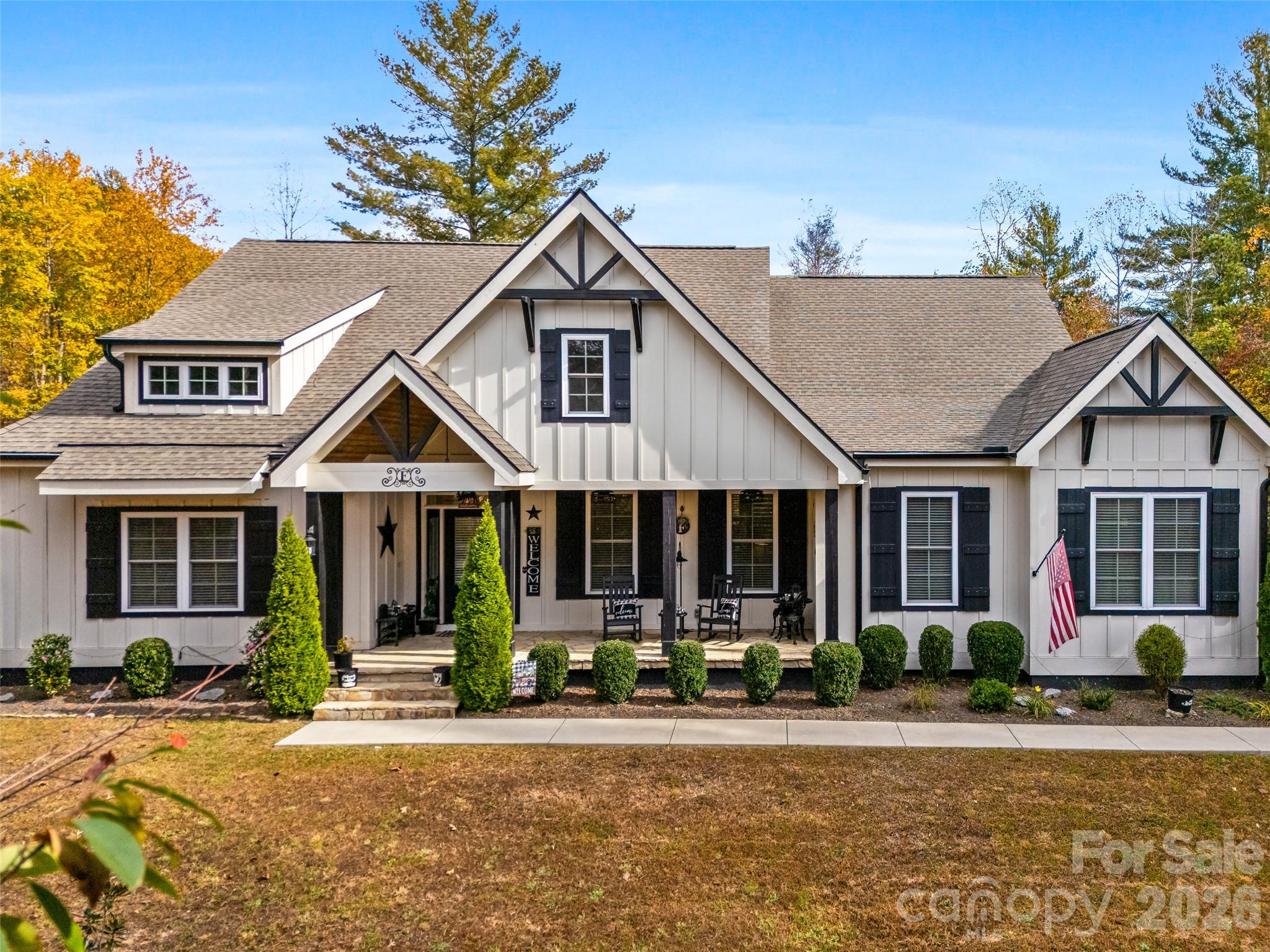 Single Family Residence at 144 Morning Air Lane, Hendersonville