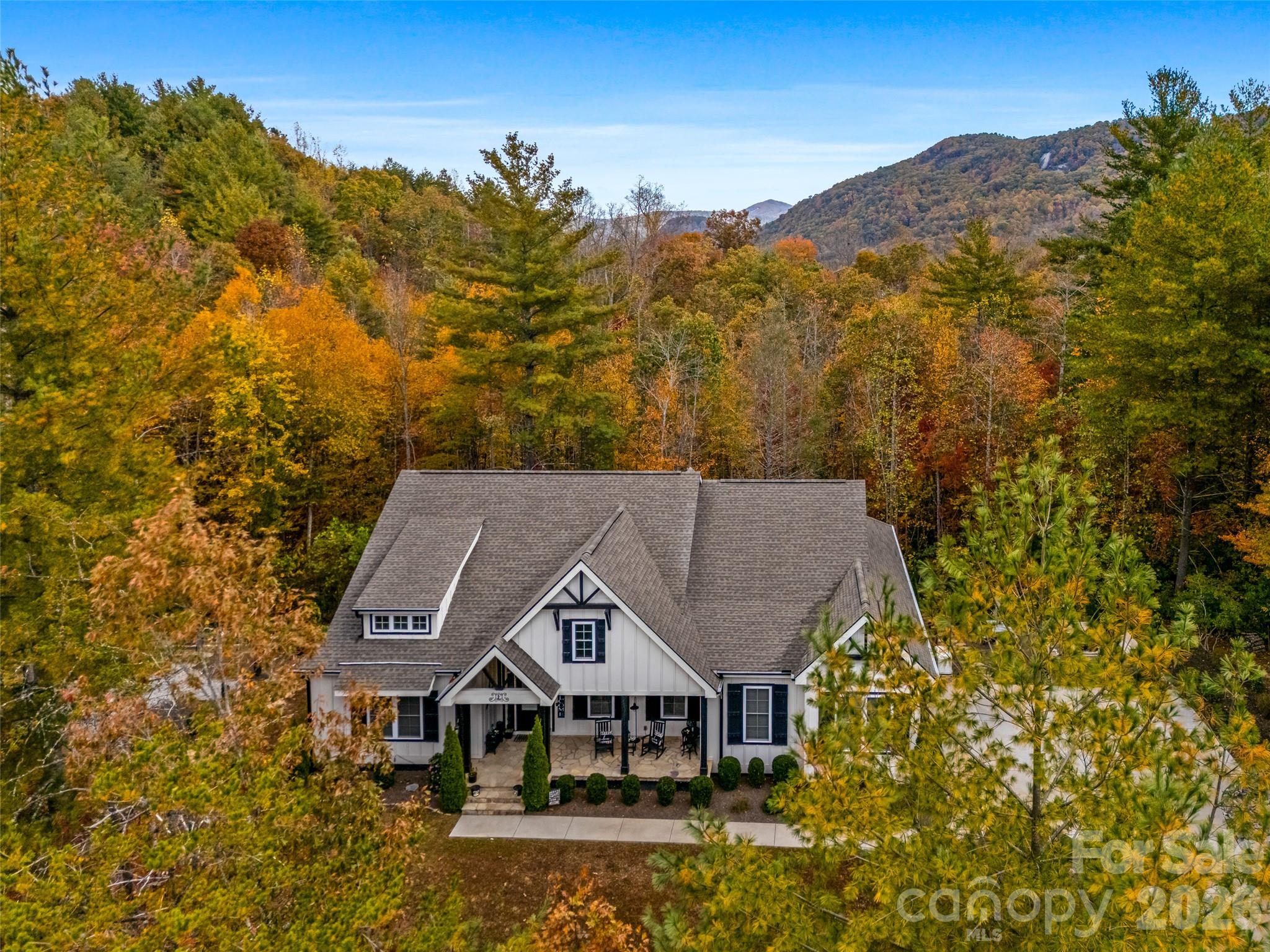Single Family Residence at 144 Morning Air Lane, Hendersonville, photo 2 of 48