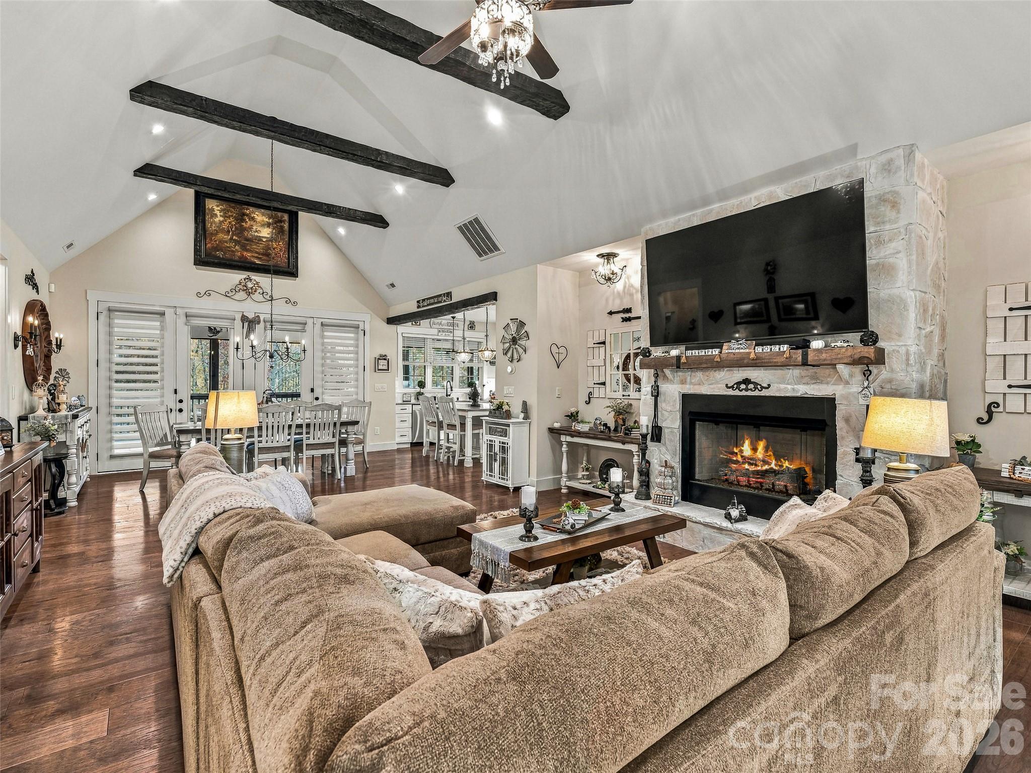 Single Family Residence at 144 Morning Air Lane, Hendersonville, photo 7 of 48