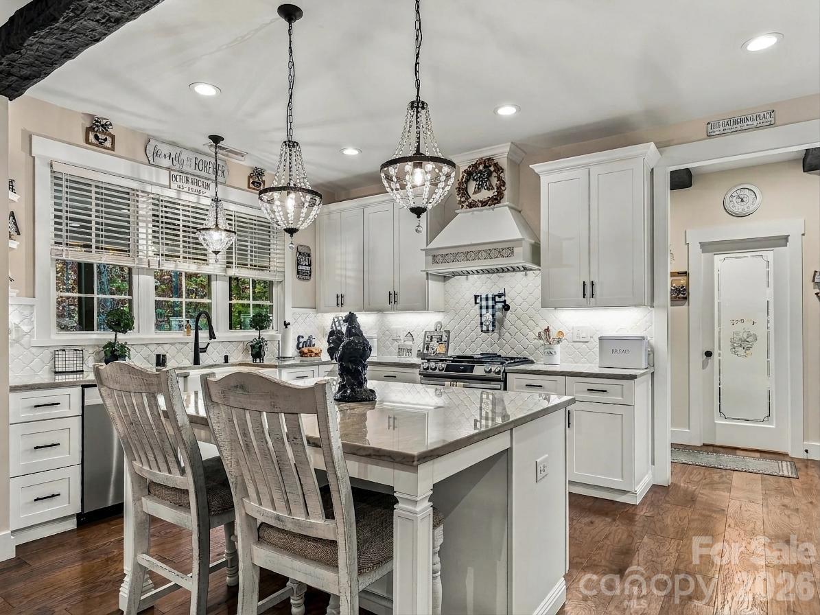 Single Family Residence at 144 Morning Air Lane, Hendersonville, photo 13 of 48