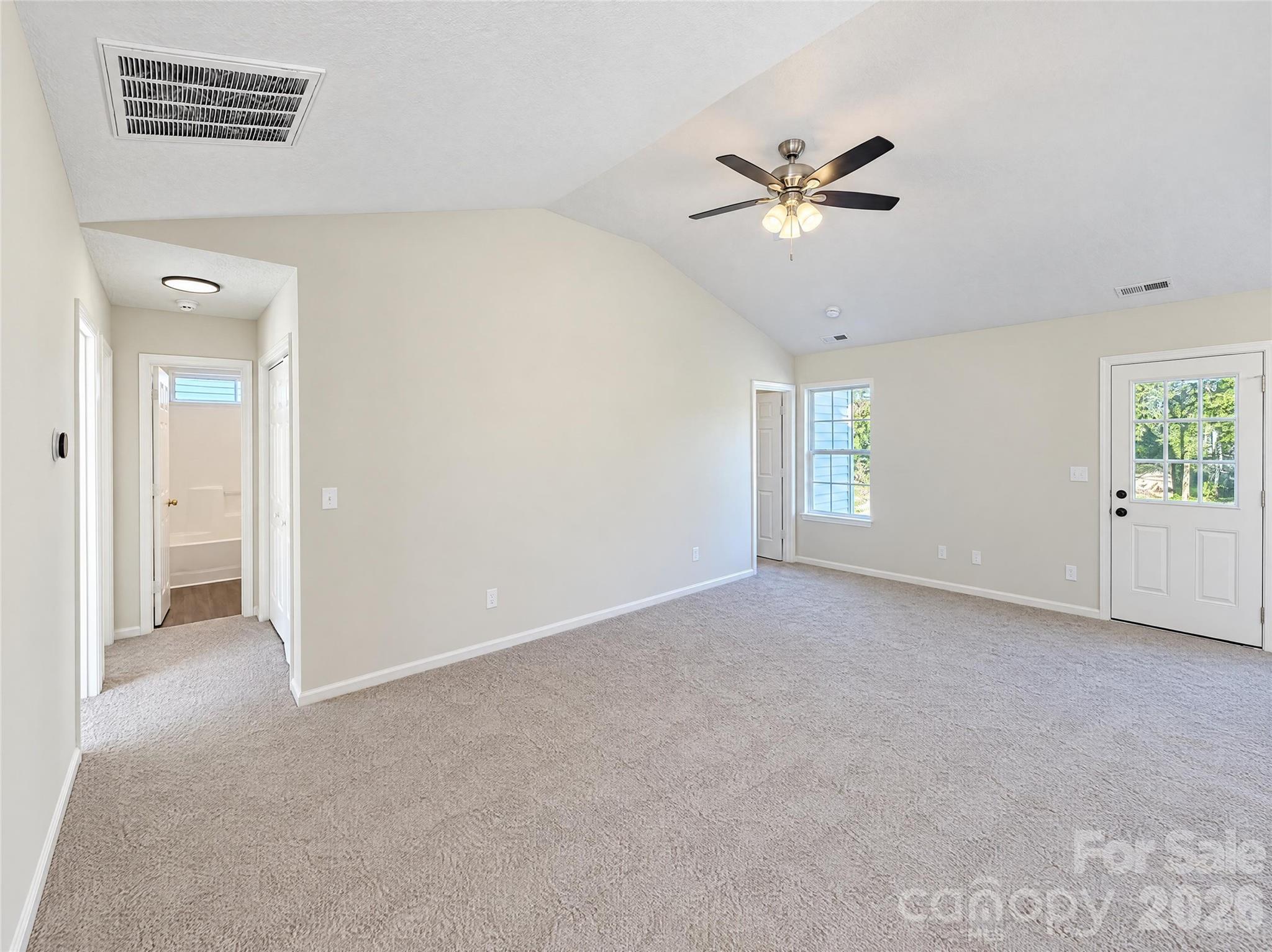 Single Family Residence at 7018 Rumple Road, Charlotte, photo 6 of 15