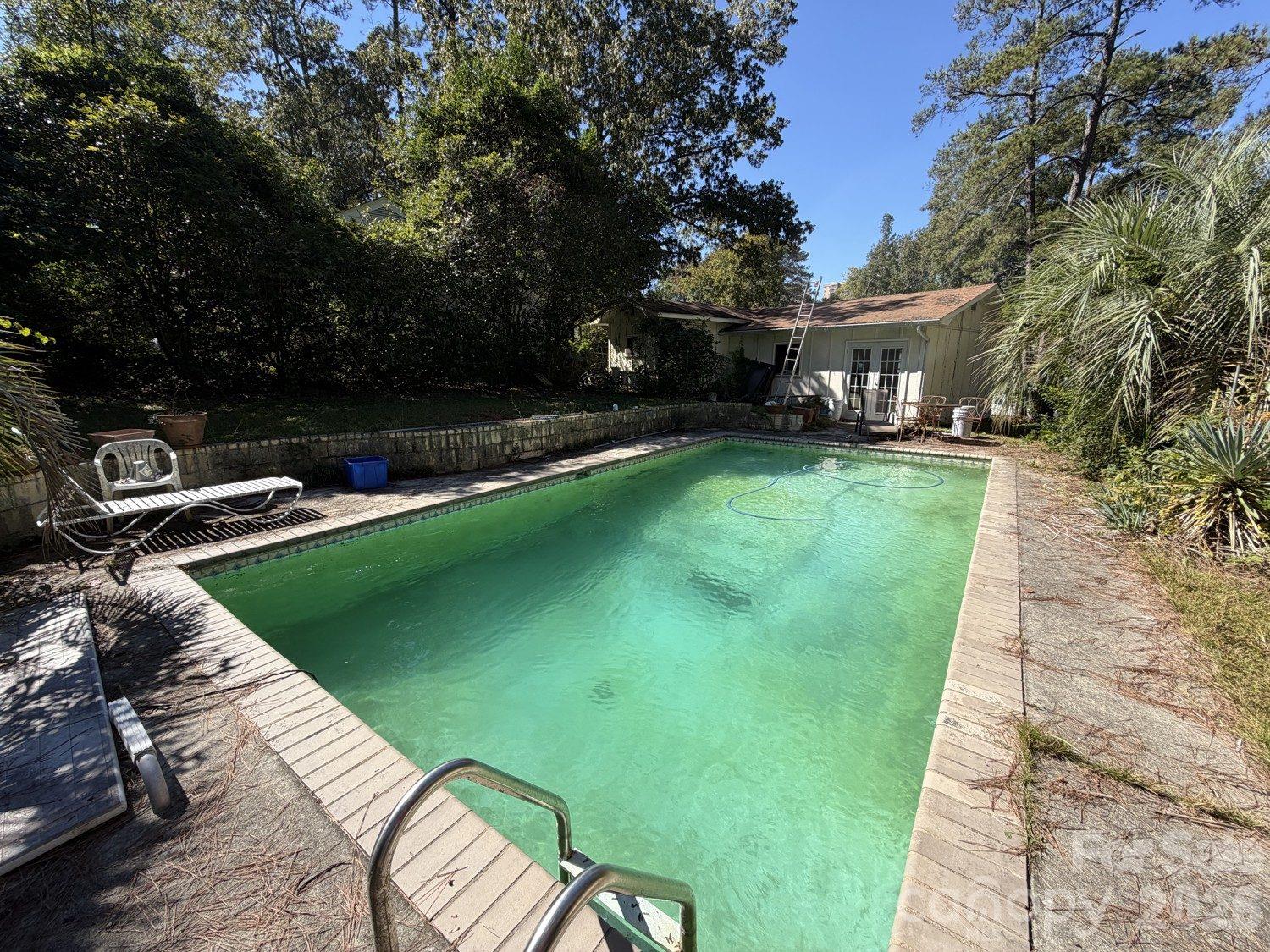 1932 York Drive