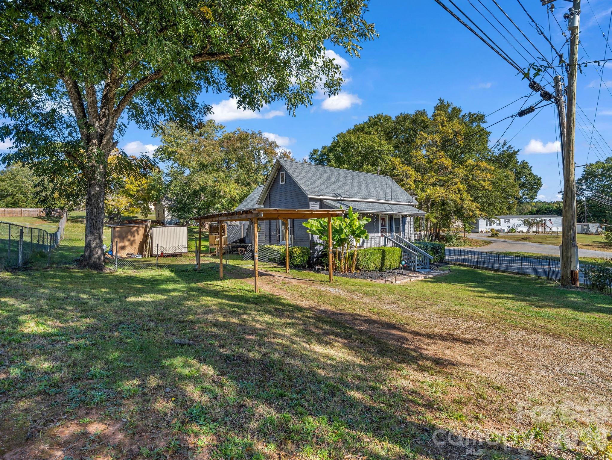 Single Family Residence at 102 West Street, Ellenboro, photo 5 of 28