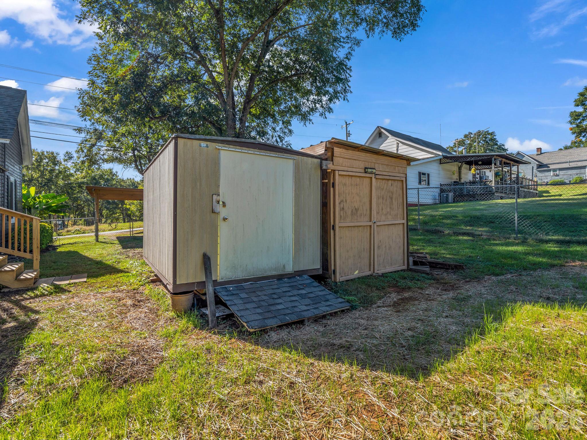 Storage buildings - 102 West Street, Ellenboro
