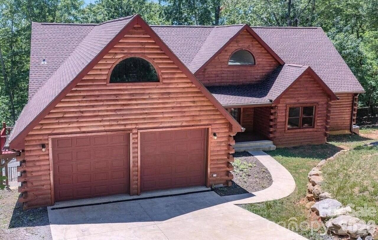 Single Family Residence at 231 Bluebird Road, Lake Lure, photo 2 of 39
