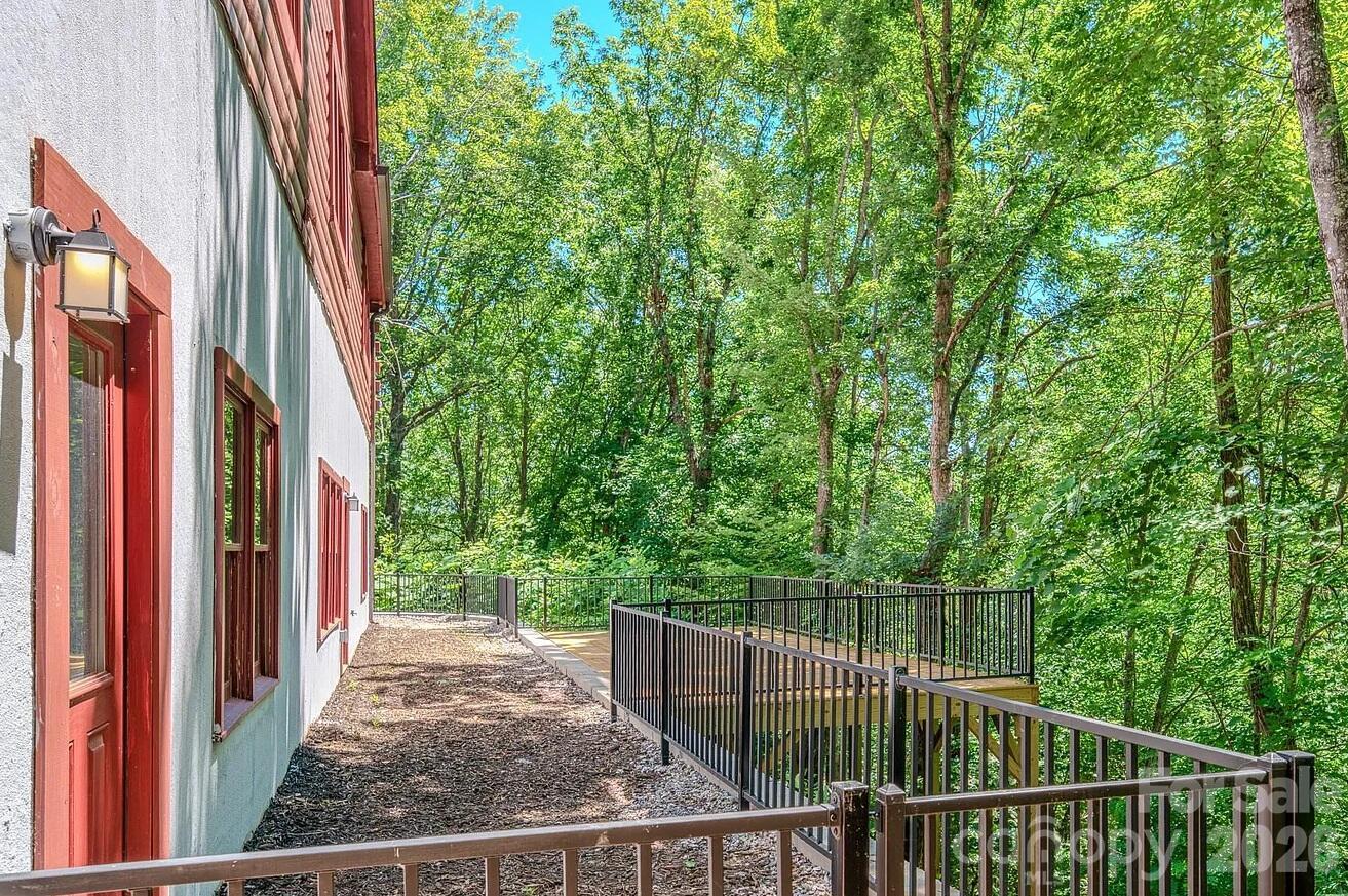 Single Family Residence at 231 Bluebird Road, Lake Lure, photo 5 of 39