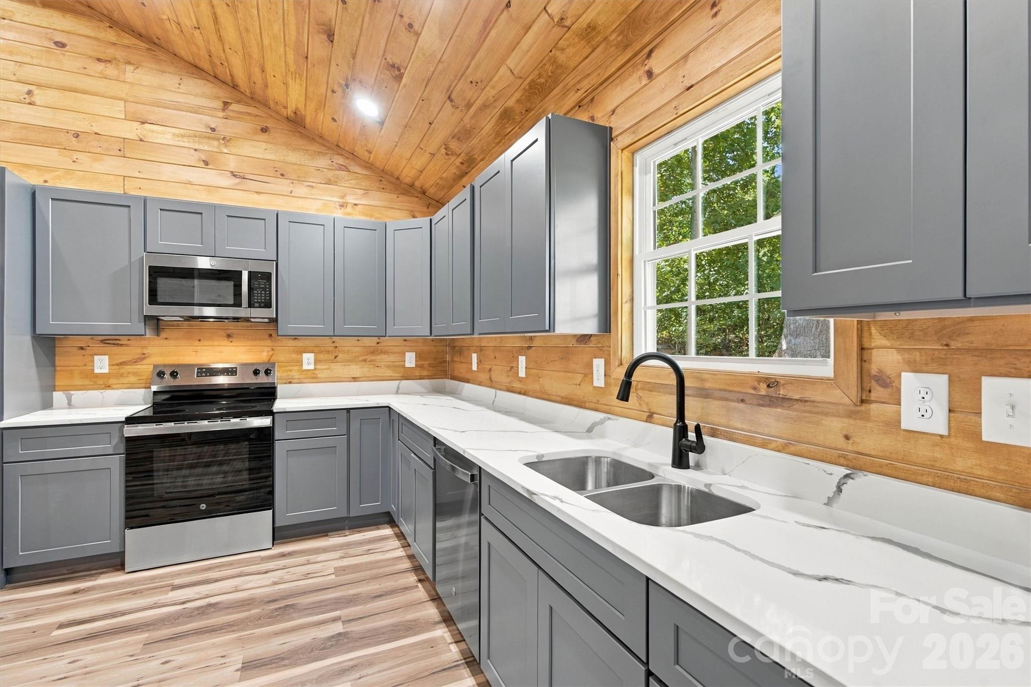 Single Family Residence at 3532 Dogwood Lane, Morganton, photo 14 of 36