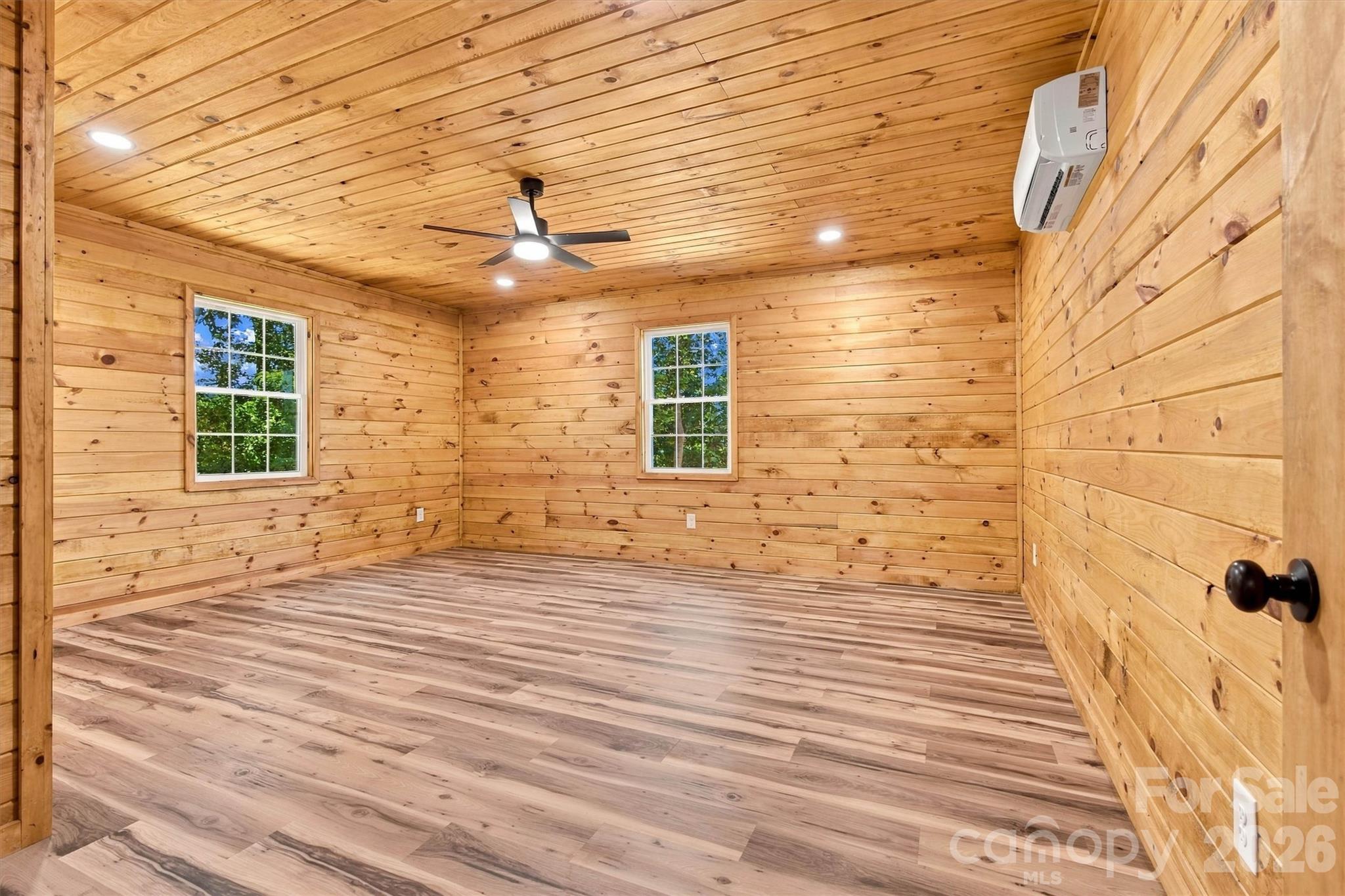 Single Family Residence at 3532 Dogwood Lane, Morganton, photo 19 of 36