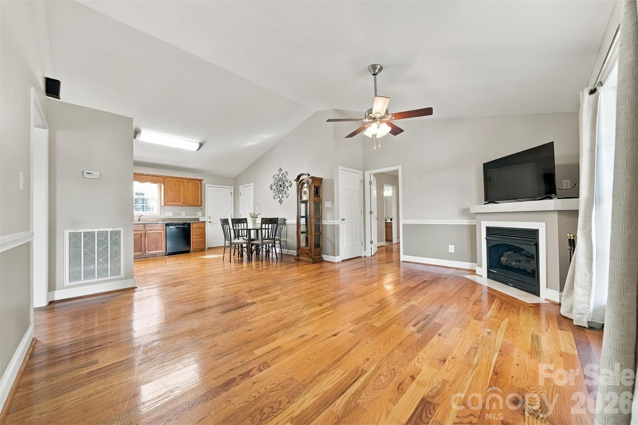 Single Family Residence at 3937 Rocky Brook Place, Lenoir, photo 4 of 33