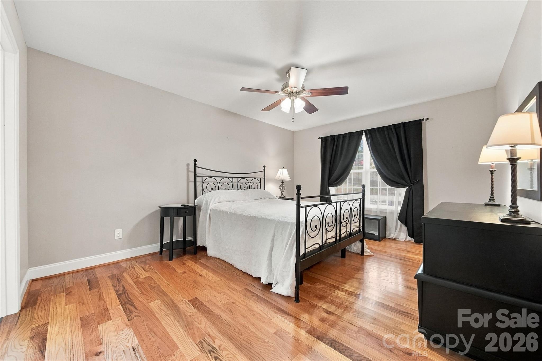 Single Family Residence at 3937 Rocky Brook Place, Lenoir, photo 11 of 33