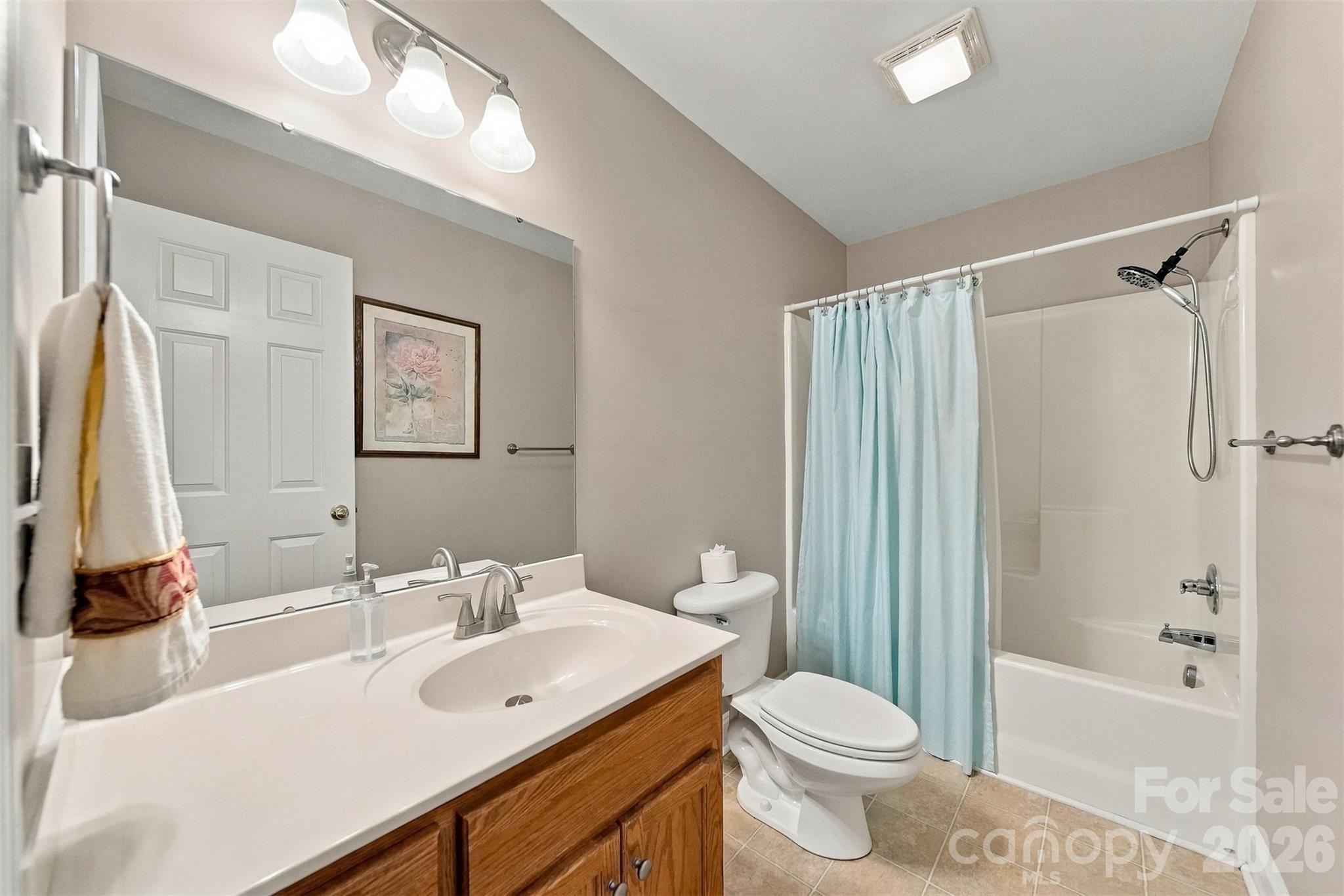 Single Family Residence at 3937 Rocky Brook Place, Lenoir, photo 13 of 33
