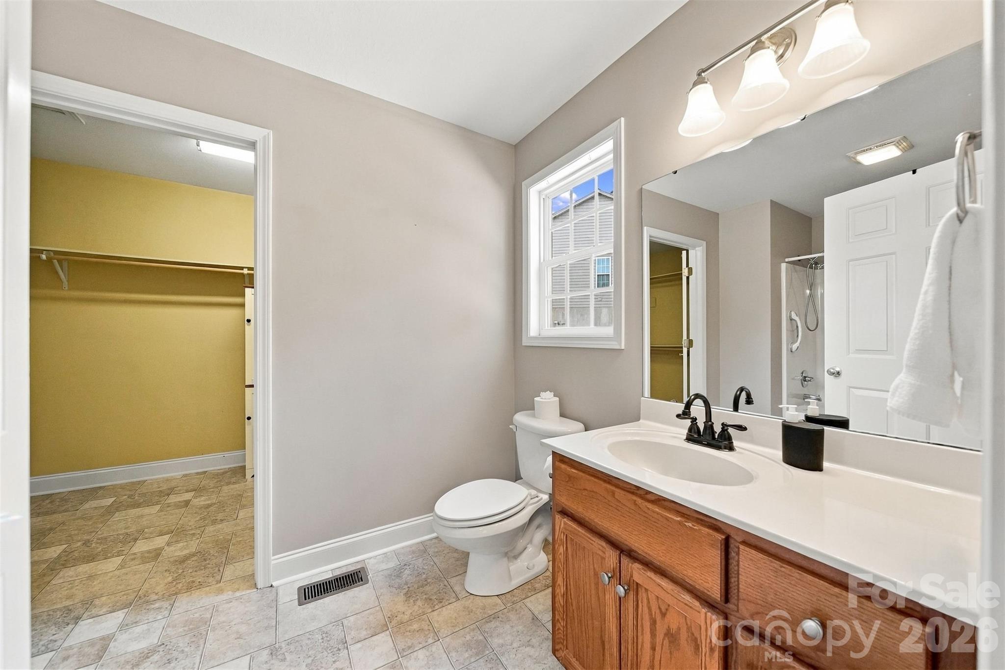 Single Family Residence at 3937 Rocky Brook Place, Lenoir, photo 16 of 33