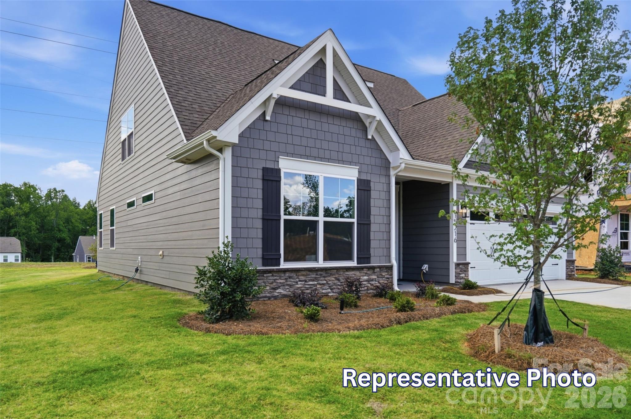 Single Family Residence at 13802 Yadkin River Drive, Huntersville, photo 3 of 37