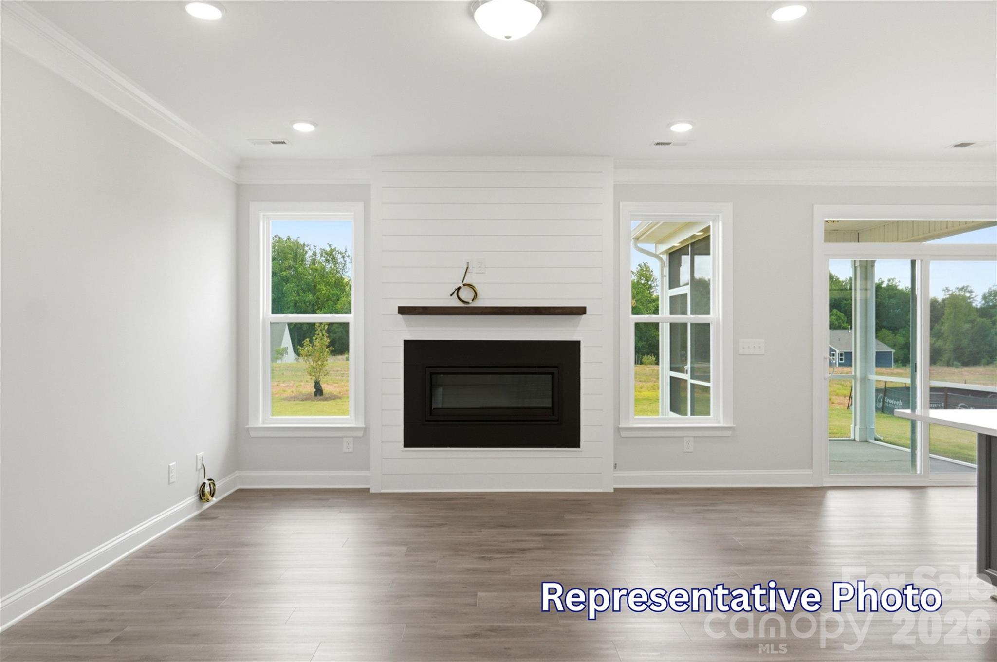 Single Family Residence at 13802 Yadkin River Drive, Huntersville, photo 6 of 37