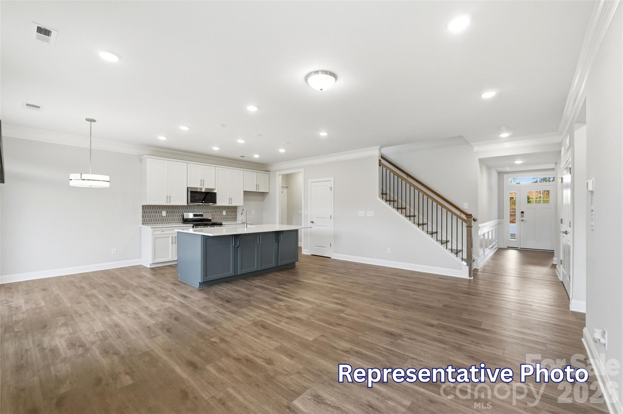 Single Family Residence at 13802 Yadkin River Drive, Huntersville, photo 10 of 37