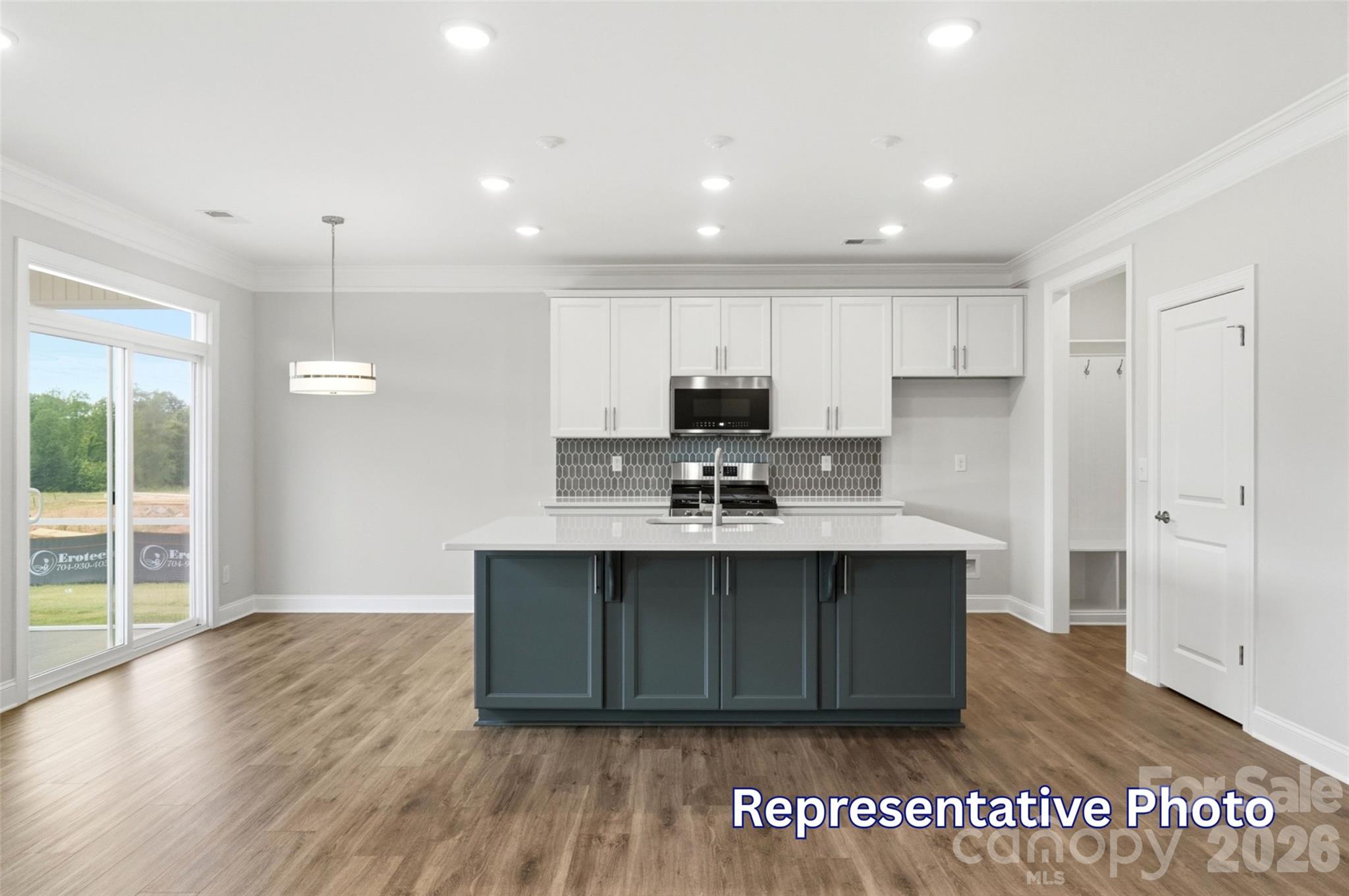 Single Family Residence at 13802 Yadkin River Drive, Huntersville, photo 11 of 37