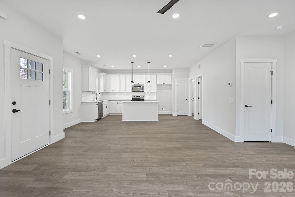 Single Family Residence at 707 Hillcrest Street NW, Lenoir, photo 3 of 28