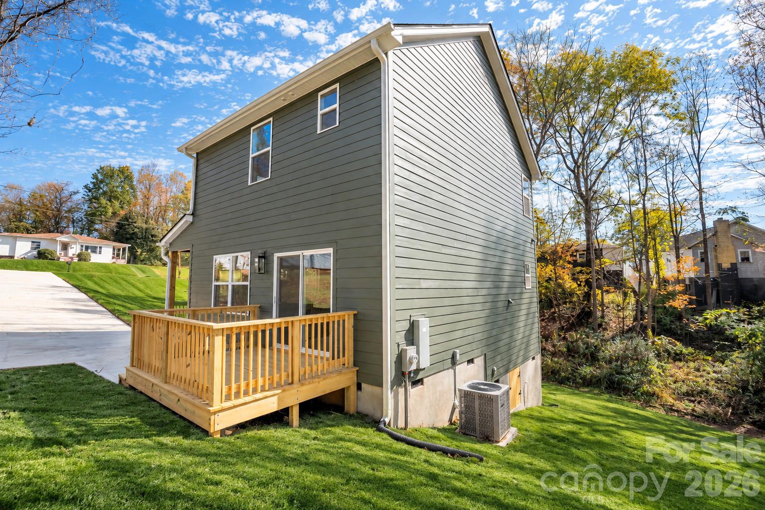 Single Family Residence at 707 Hillcrest Street NW, Lenoir, photo 22 of 28