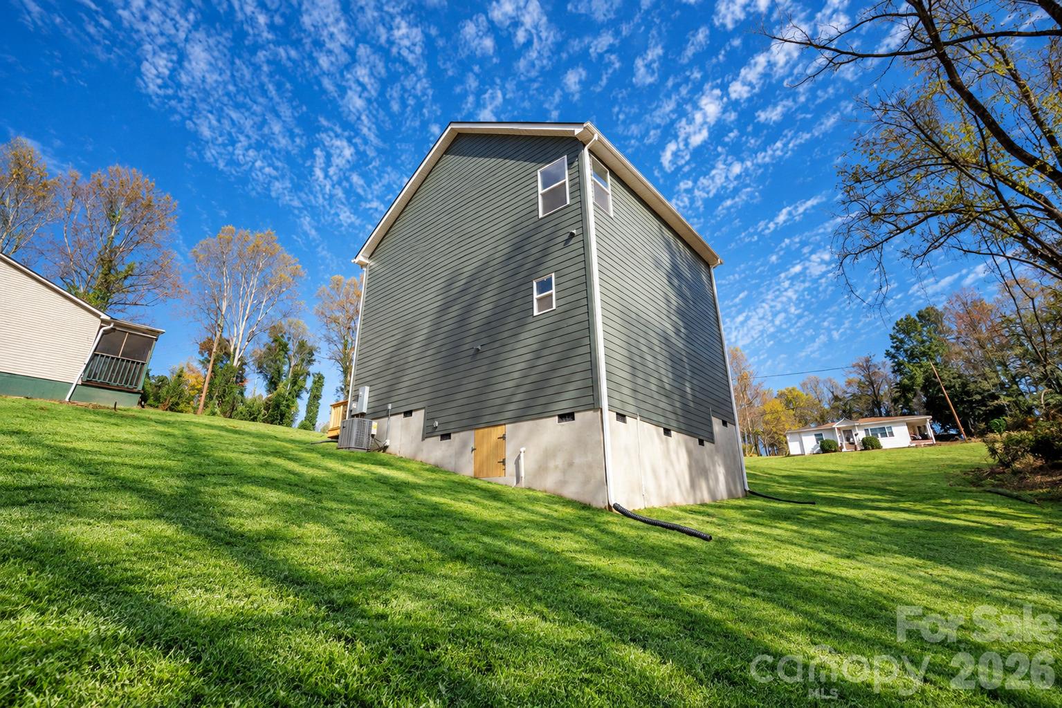 Single Family Residence at 707 Hillcrest Street NW, Lenoir, photo 25 of 28