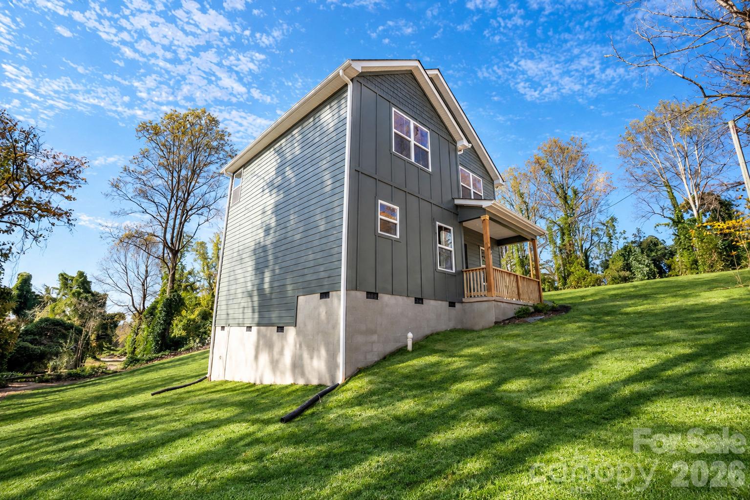 Single Family Residence at 707 Hillcrest Street NW, Lenoir, photo 26 of 28