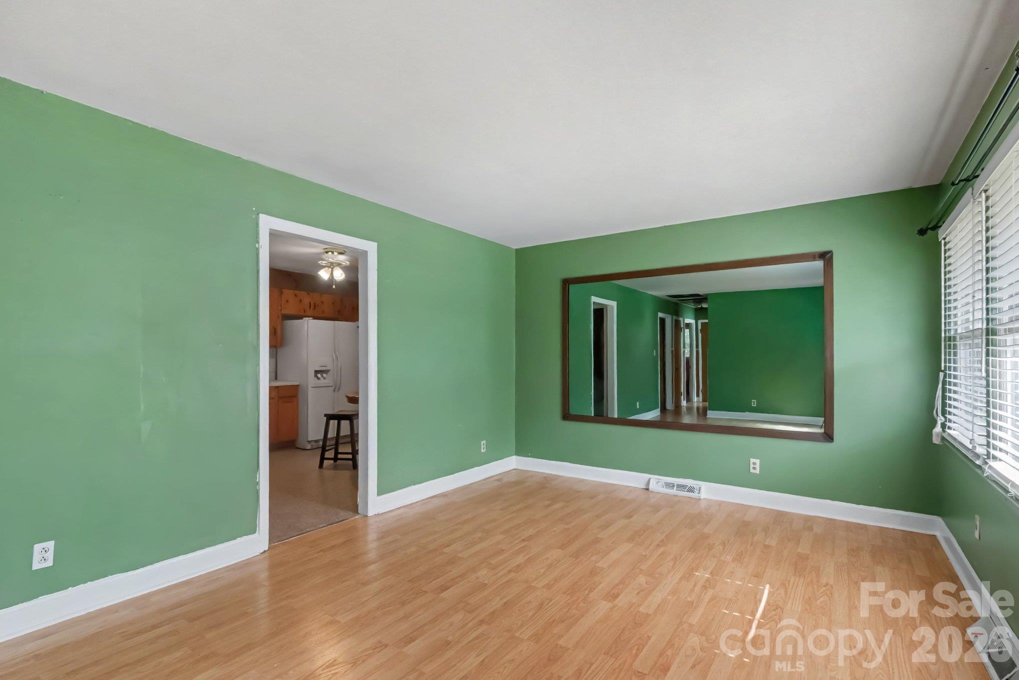Single Family Residence at 2800 Parkmont Drive, Charlotte, photo 7 of 30