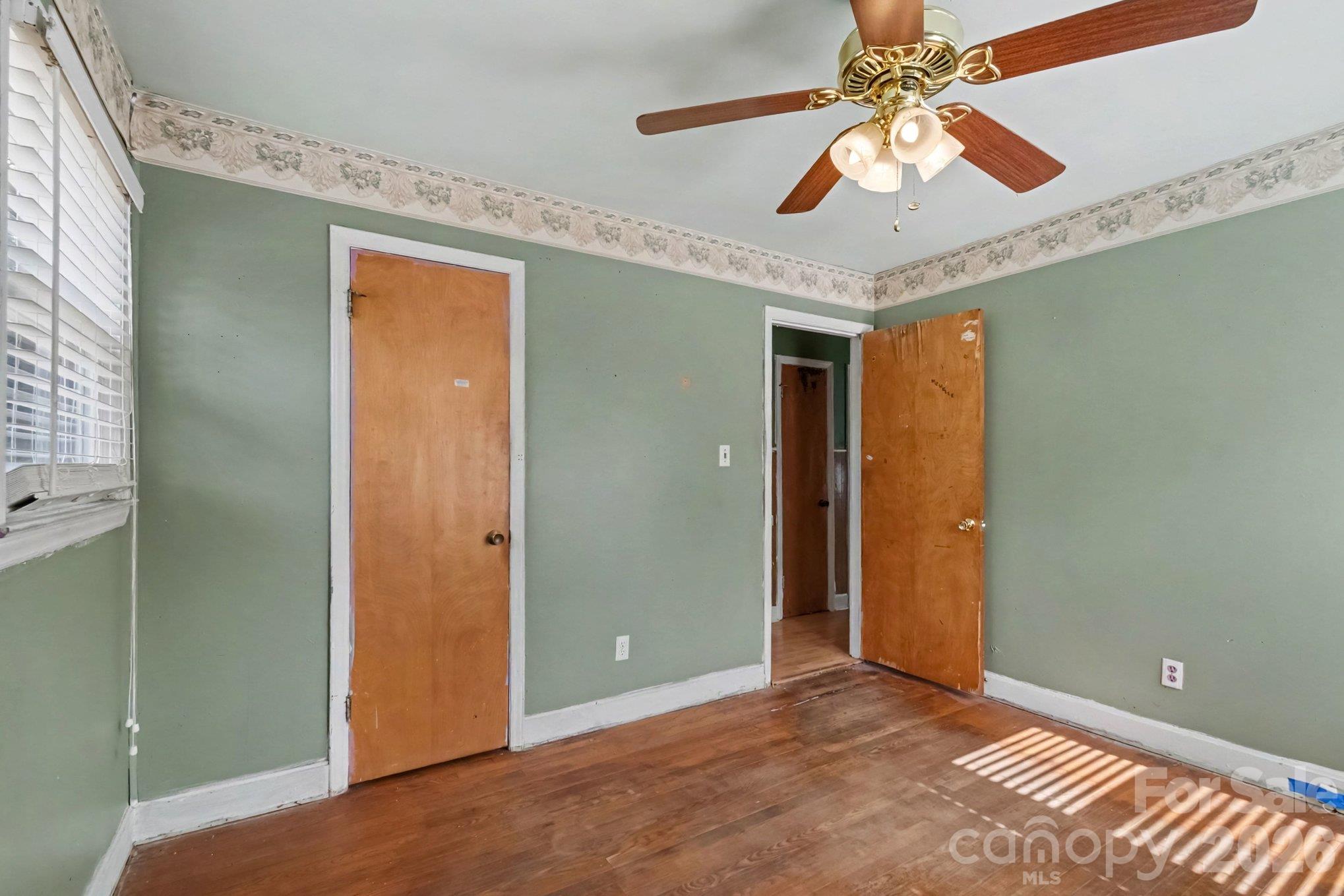 Single Family Residence at 2800 Parkmont Drive, Charlotte, photo 15 of 30