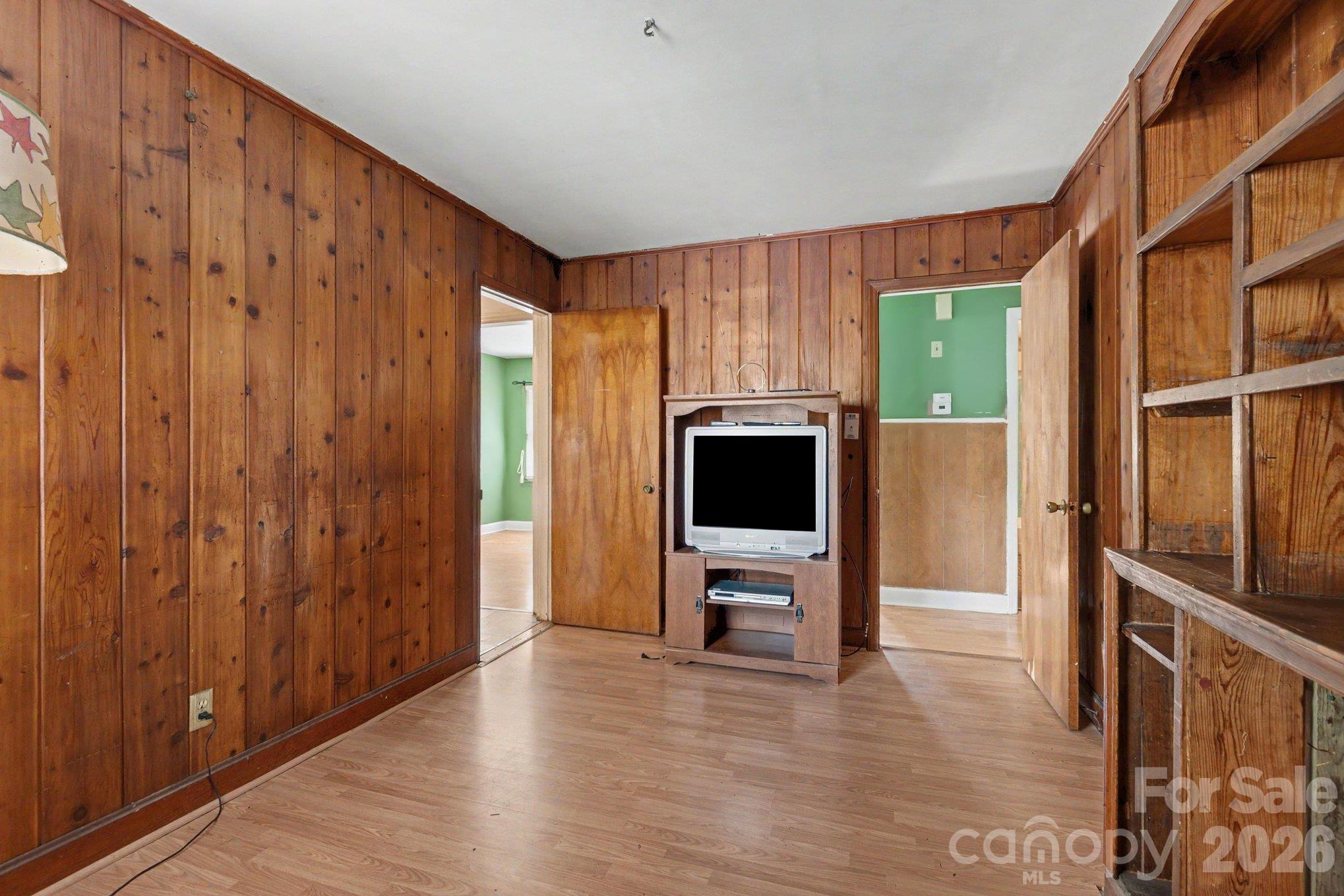 Single Family Residence at 2800 Parkmont Drive, Charlotte, photo 24 of 30