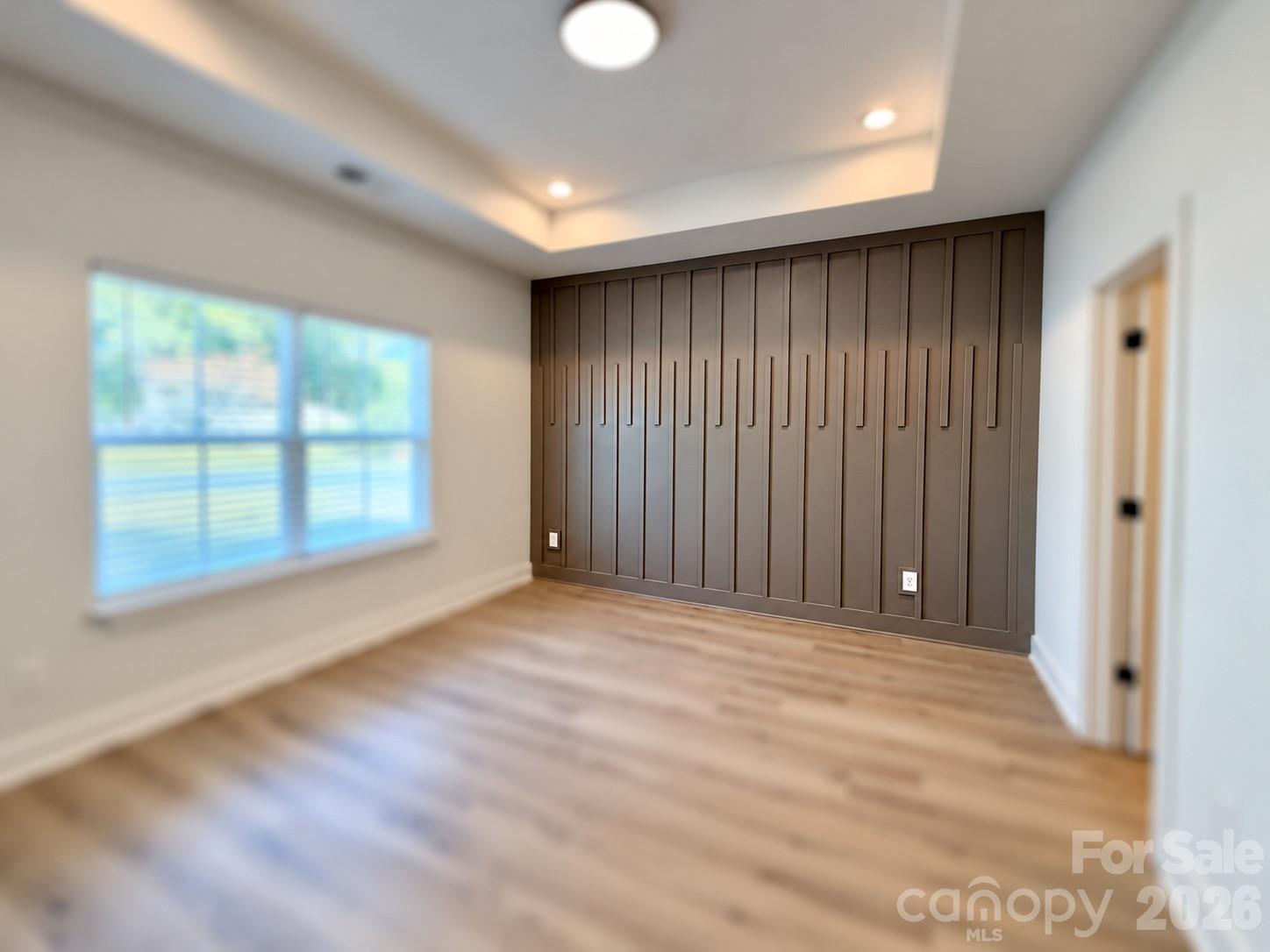 Single Family Residence at 330 S Davis Street, Dallas, photo 3 of 31