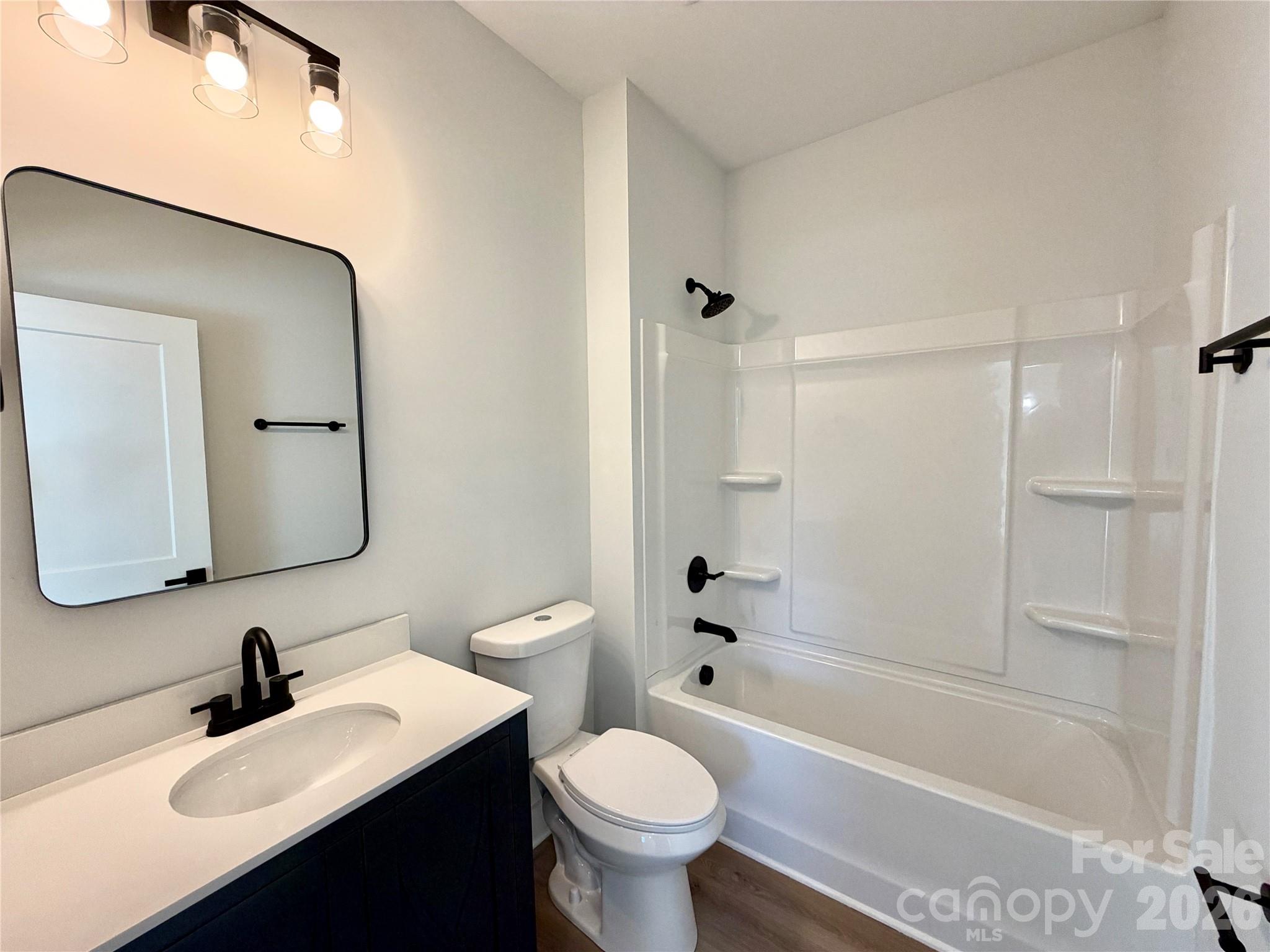 Single Family Residence at 330 S Davis Street, Dallas, photo 27 of 31
