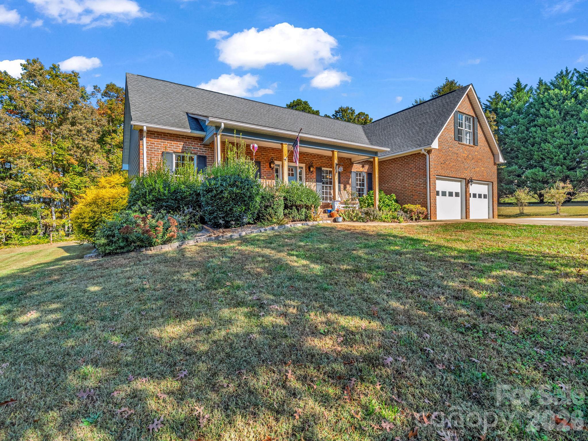 Single Family Residence at 212 Twin K Drive, Rutherfordton, photo 2 of 43