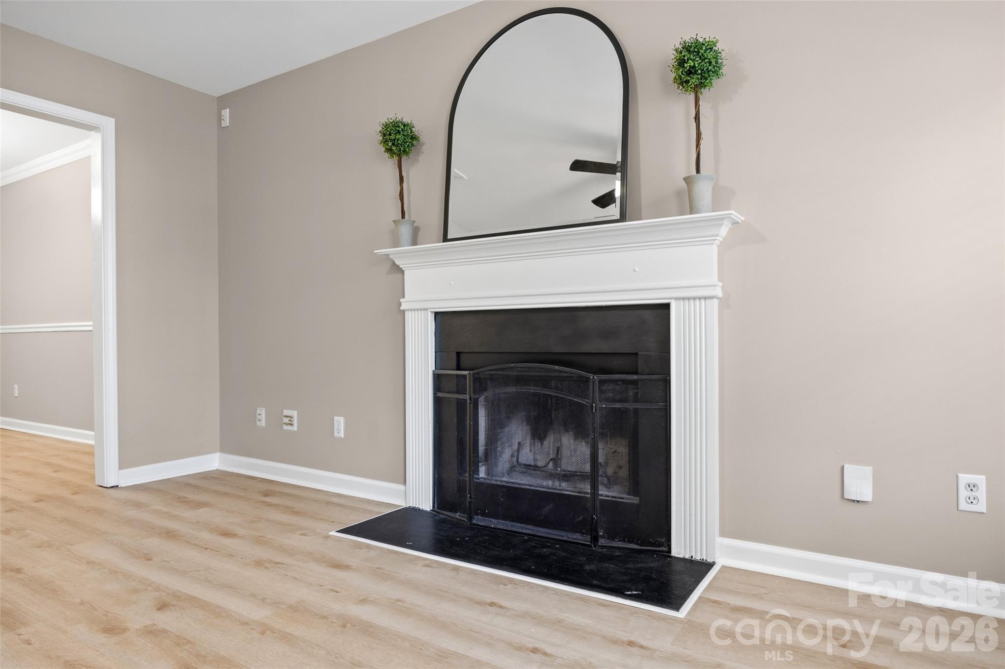 Single Family Residence at 1807 Endeavor Lane, Lake Wylie, photo 11 of 33