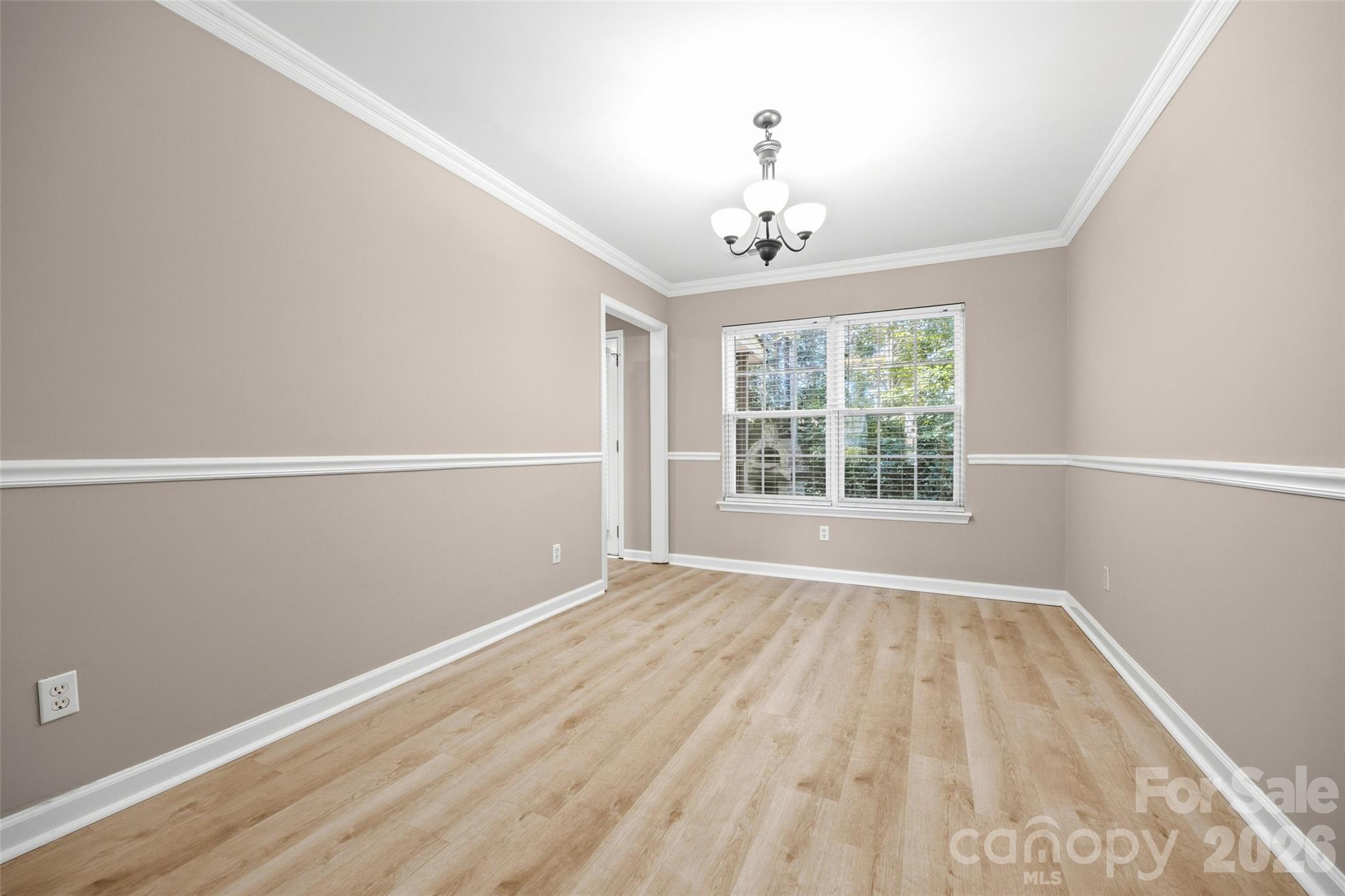 Single Family Residence at 1807 Endeavor Lane, Lake Wylie, photo 12 of 33