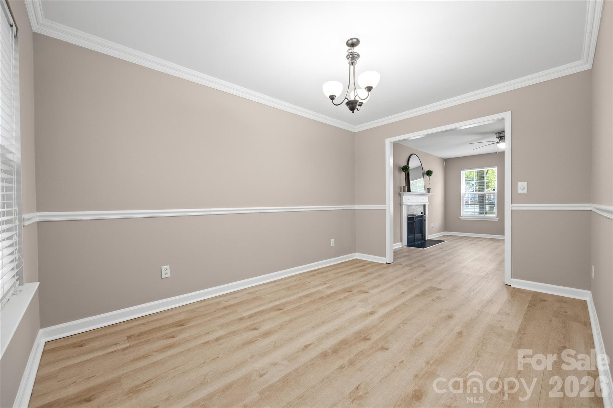 Single Family Residence at 1807 Endeavor Lane, Lake Wylie, photo 13 of 33
