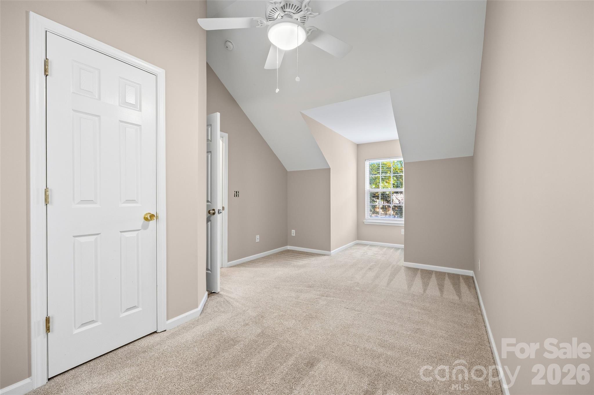 Single Family Residence at 1807 Endeavor Lane, Lake Wylie, photo 22 of 33