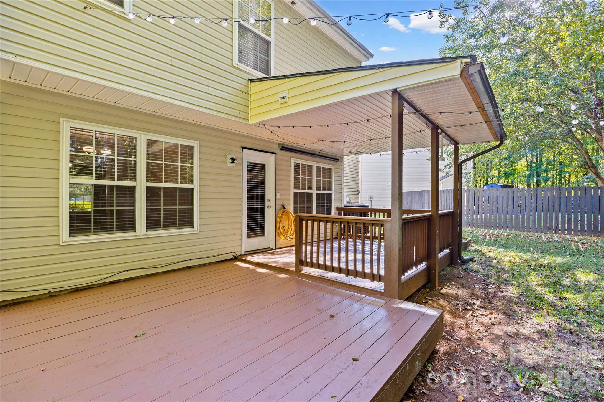 Single Family Residence at 1807 Endeavor Lane, Lake Wylie, photo 29 of 33