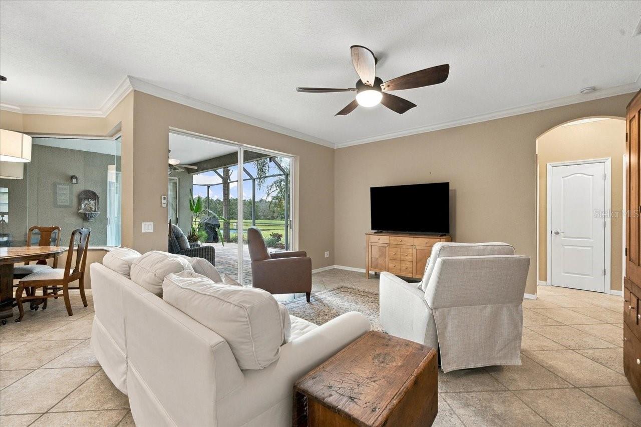 Single Family Residence at 5909 BROWDER RD, TAMPA, photo 12 of 46