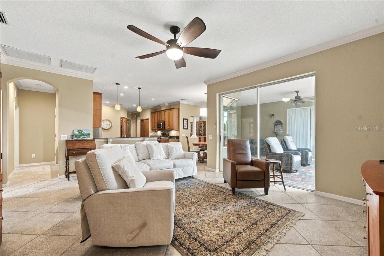 Single Family Residence at 5909 BROWDER RD, TAMPA, photo 13 of 46