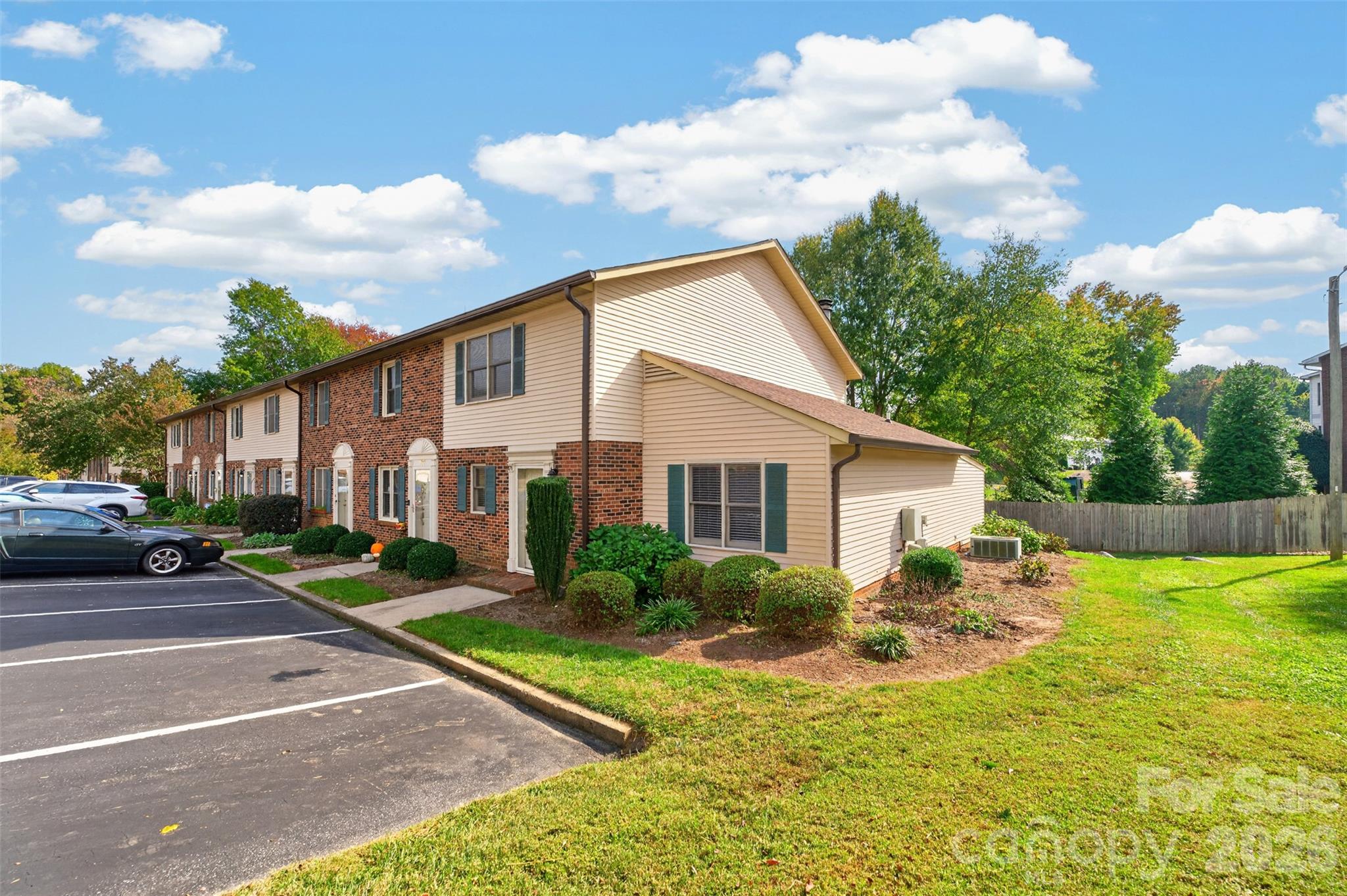 Townhouse at 1330 5th Street NE, Hickory, photo 2 of 39