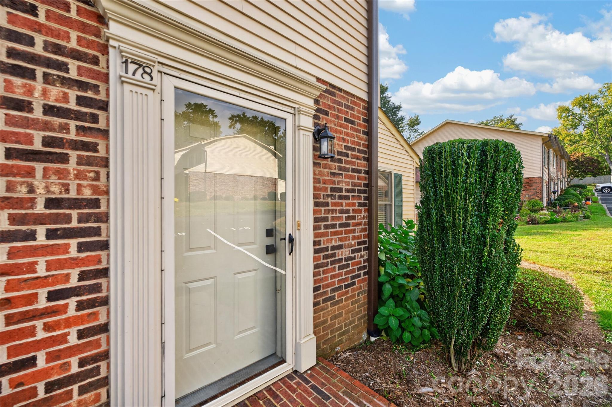 Townhouse at 1330 5th Street NE, Hickory, photo 5 of 39