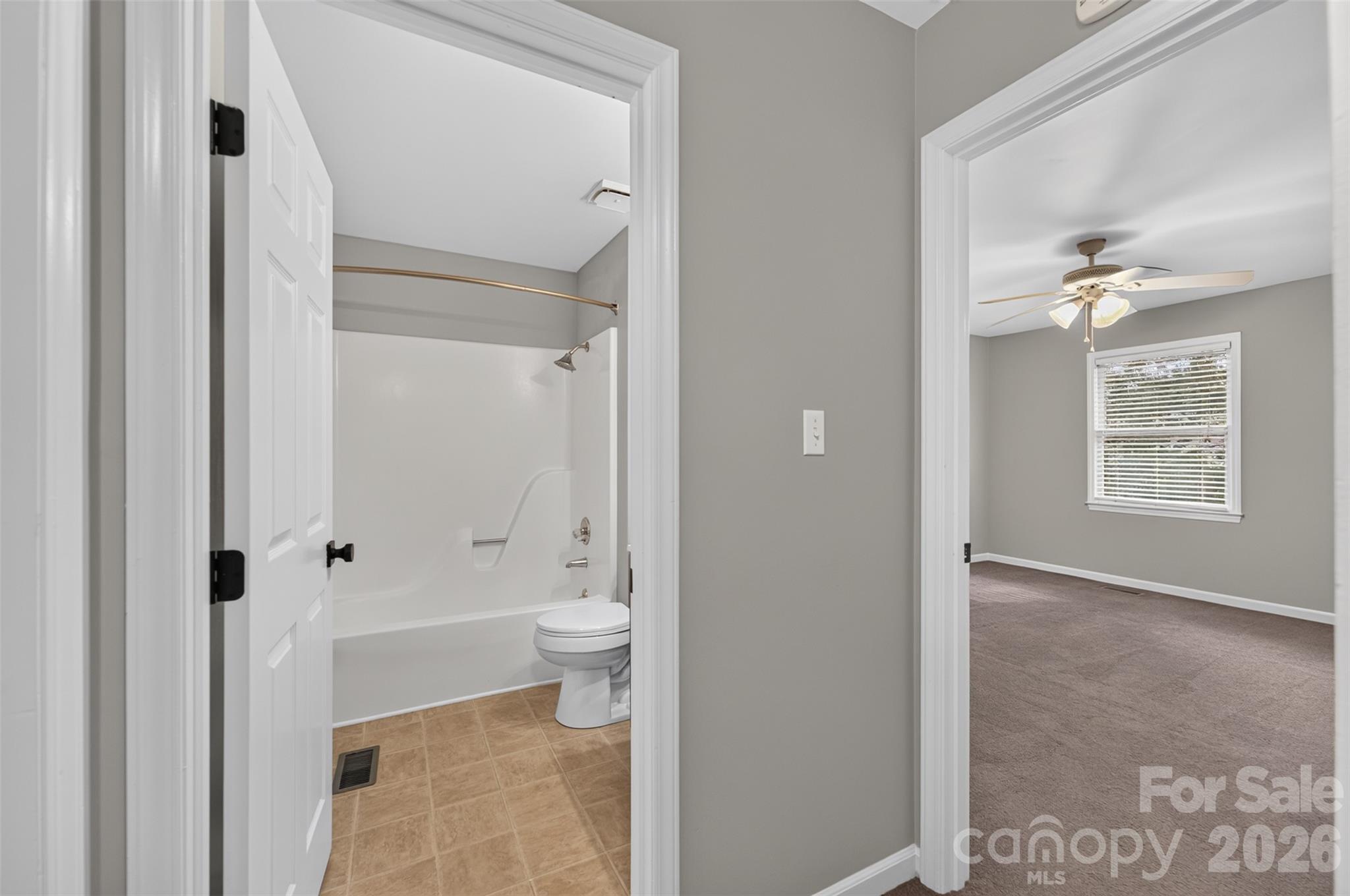 Townhouse at 1330 5th Street NE, Hickory, photo 31 of 39
