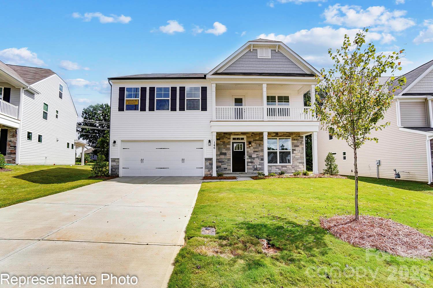 Single Family Residence at 13820 Yadkin River Drive, Huntersville, photo 2 of 33