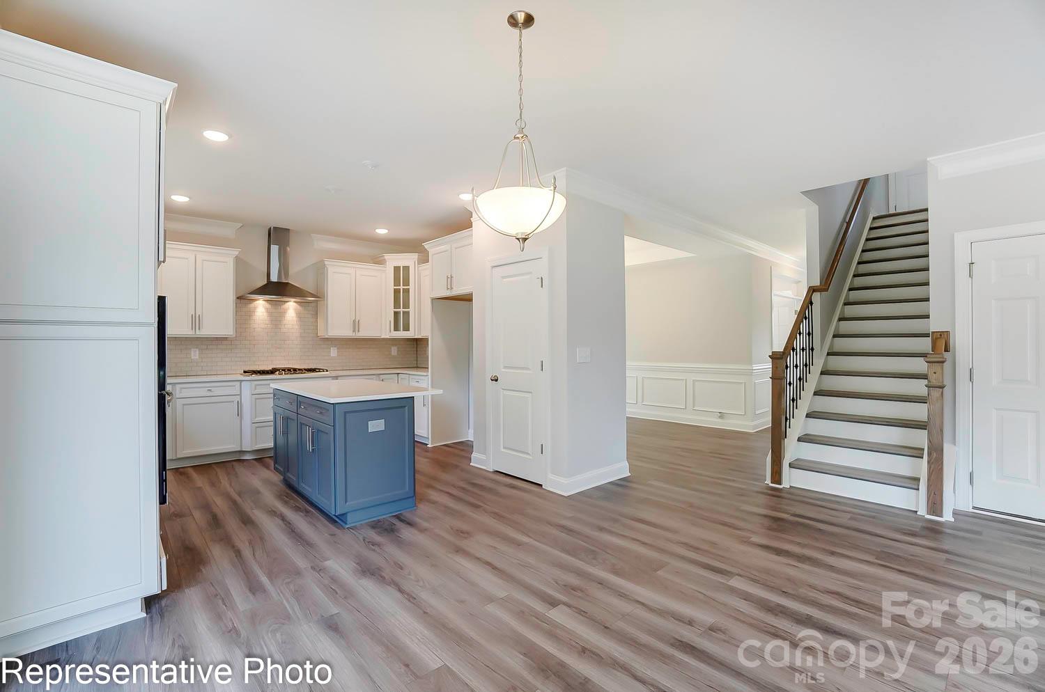 Single Family Residence at 13820 Yadkin River Drive, Huntersville, photo 10 of 33